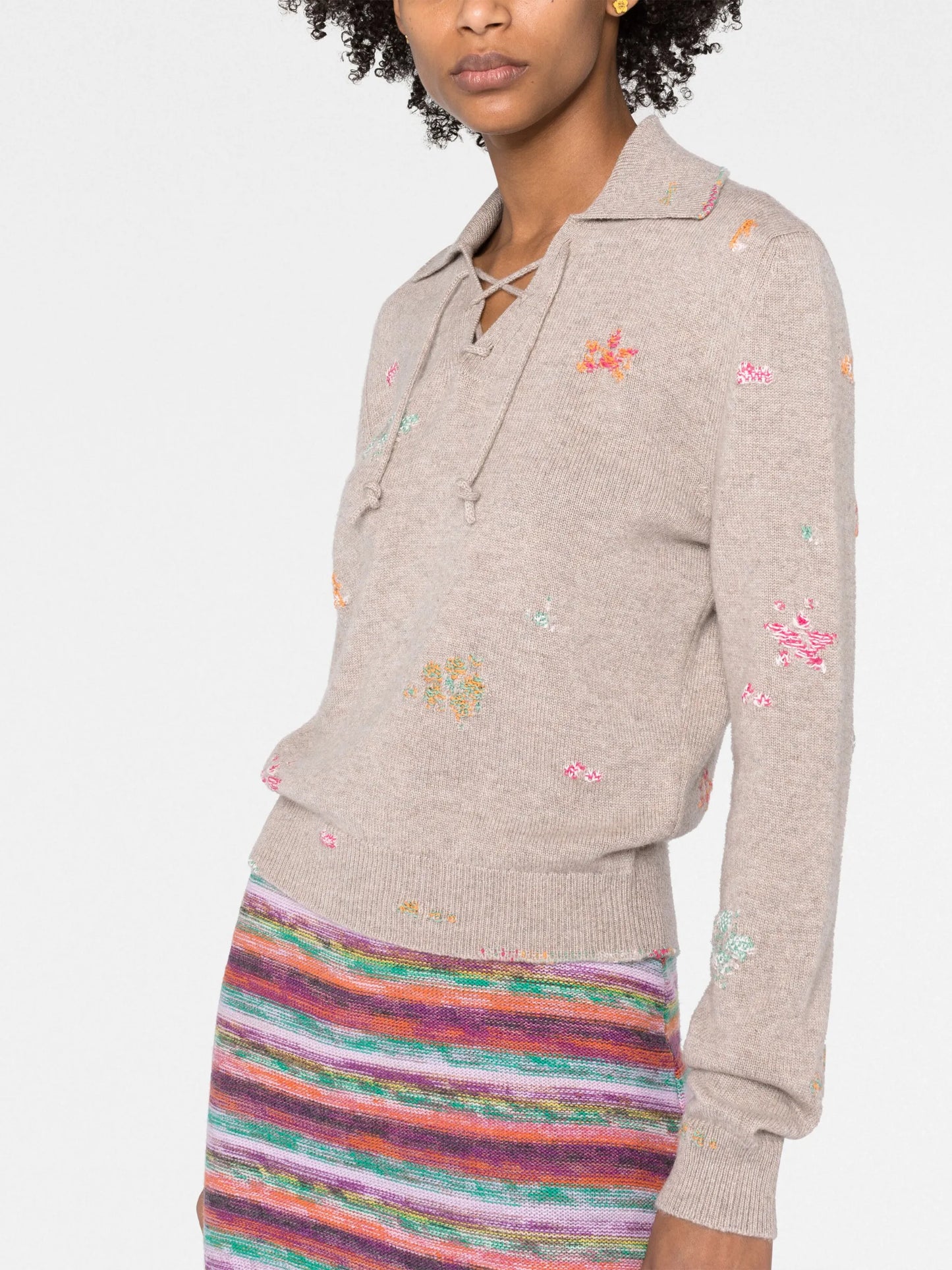 floral-embroidered V-neck jumper