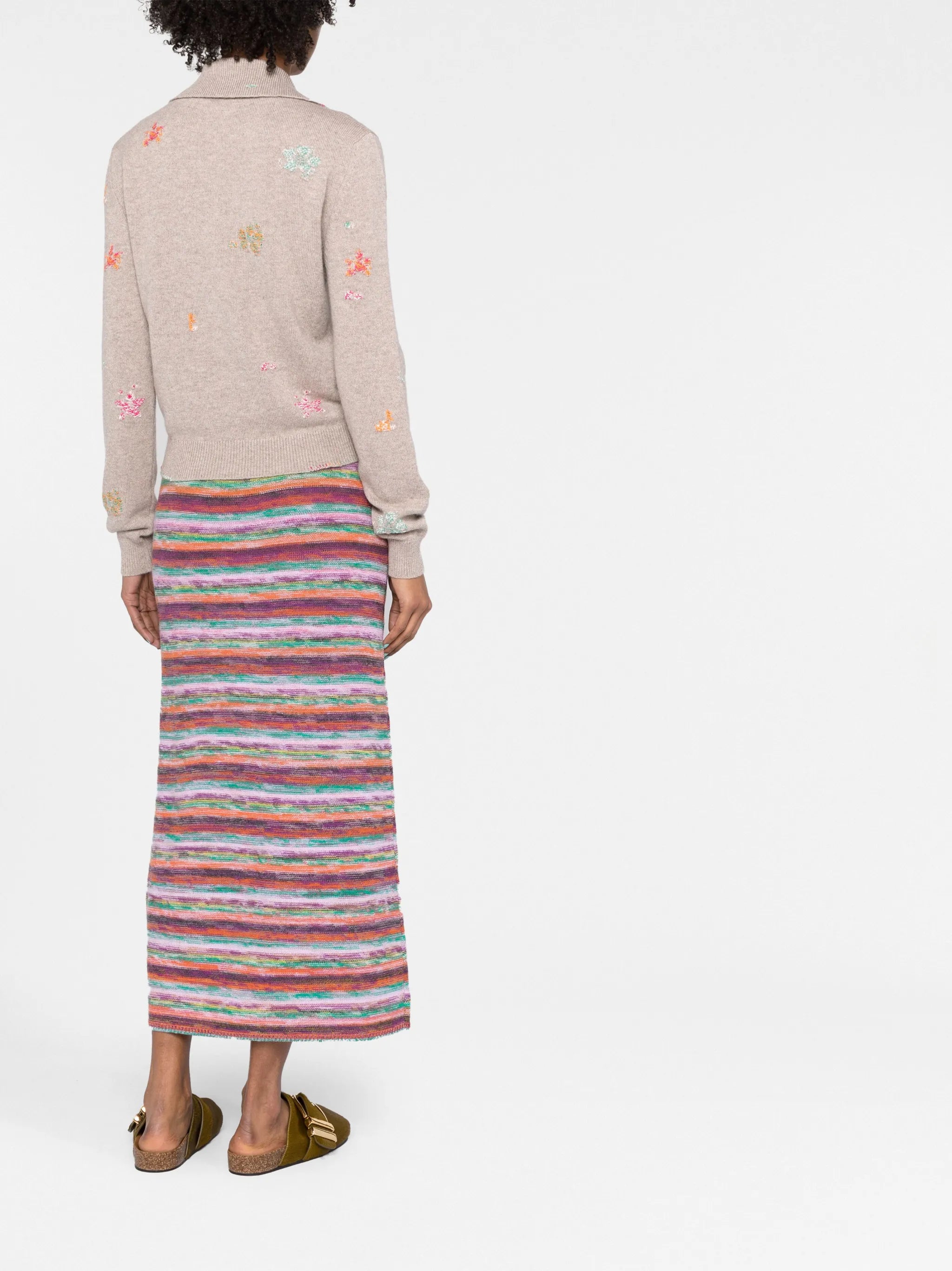 floral-embroidered V-neck jumper
