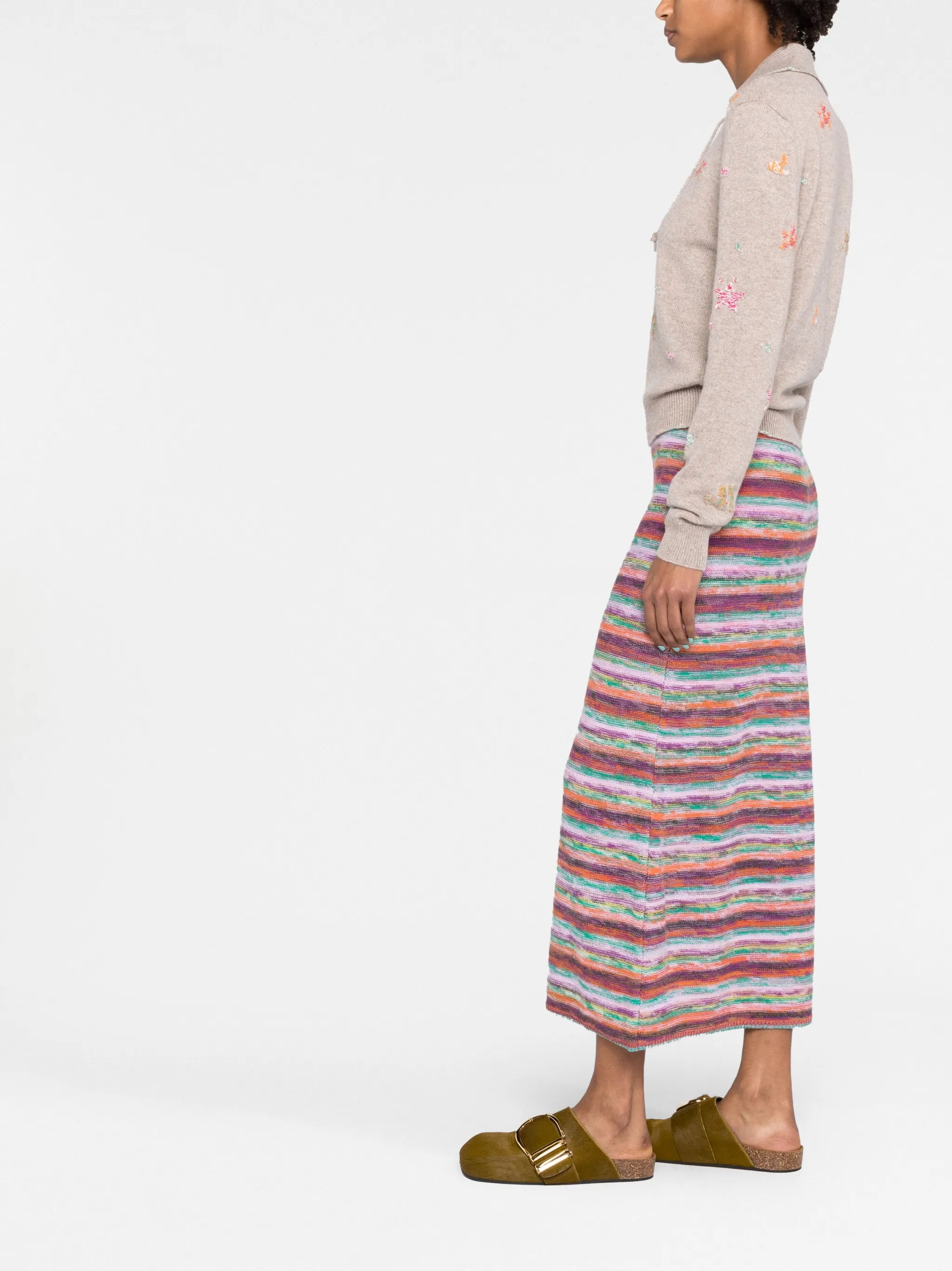floral-embroidered V-neck jumper