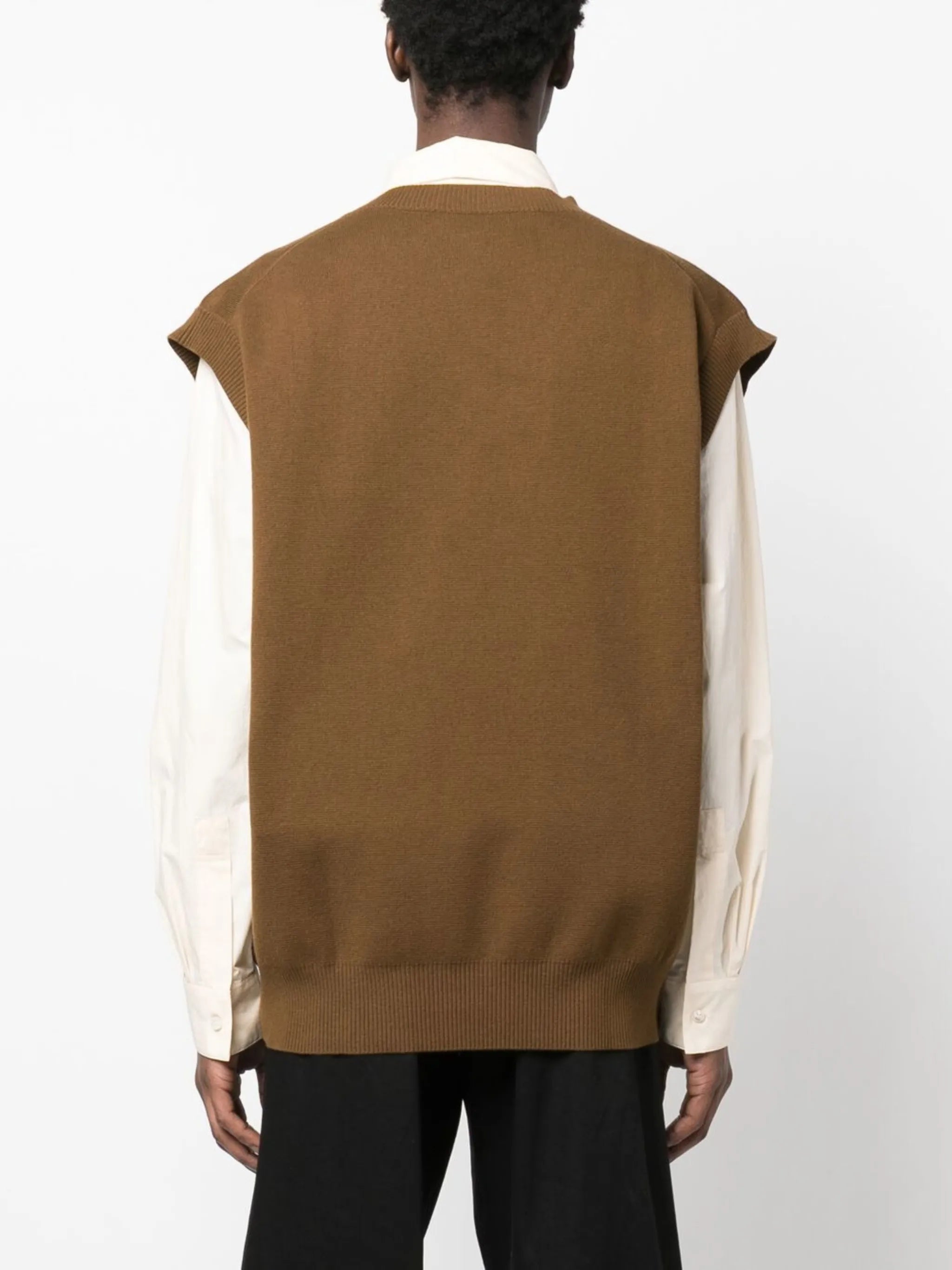 V-neck knitted vest