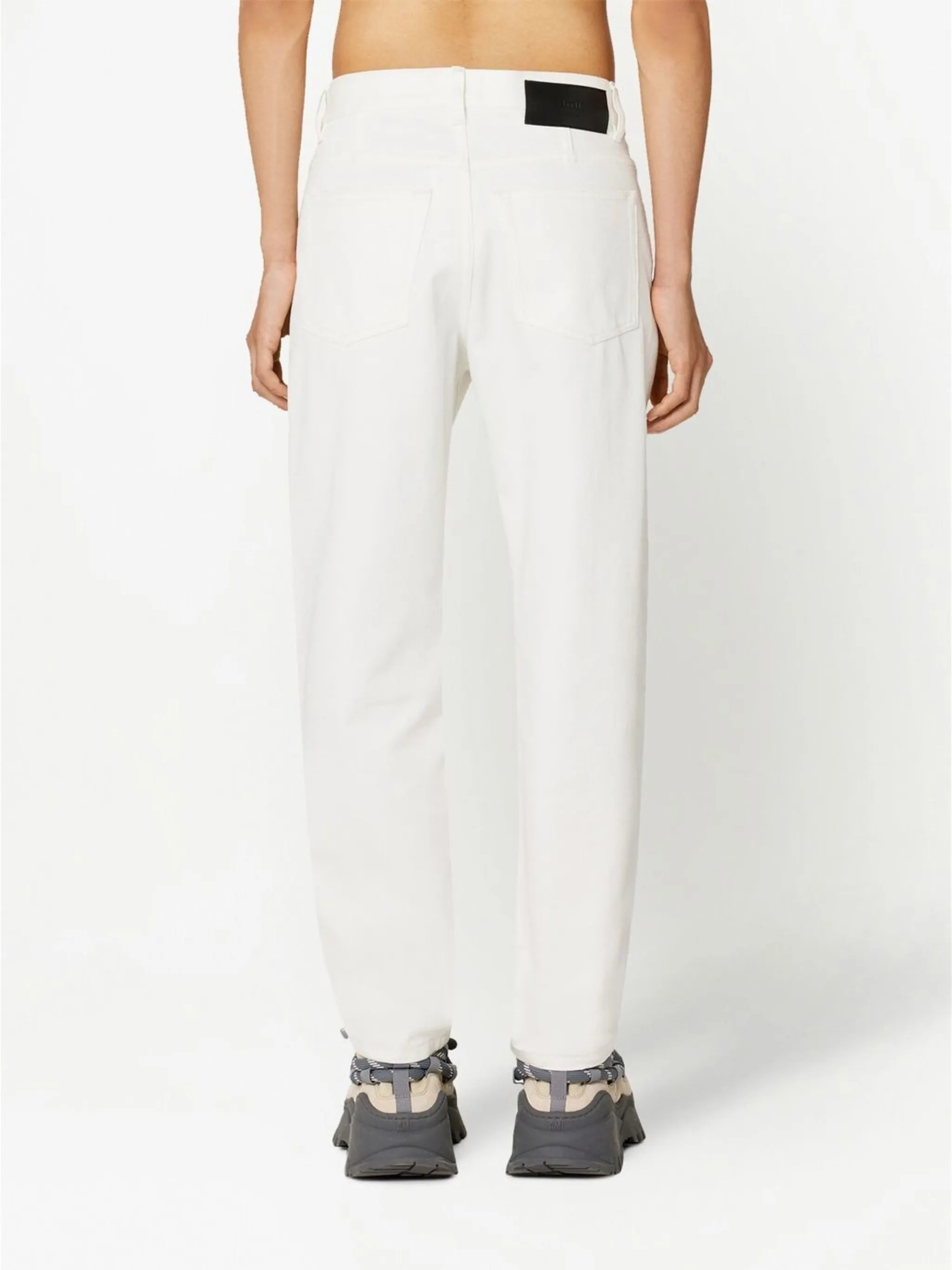 tapered-leg jeans