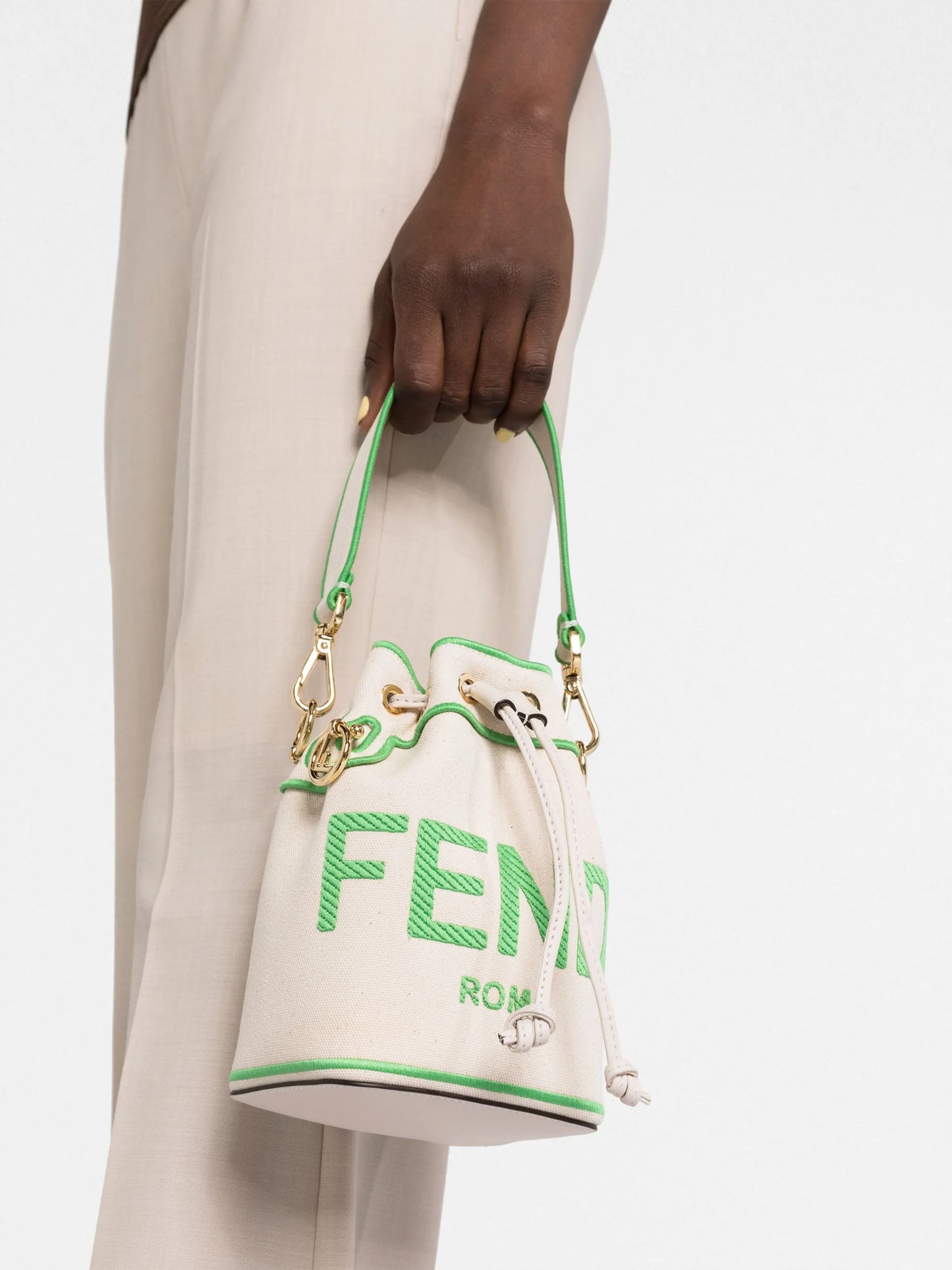 Mon Tresor bucket bag