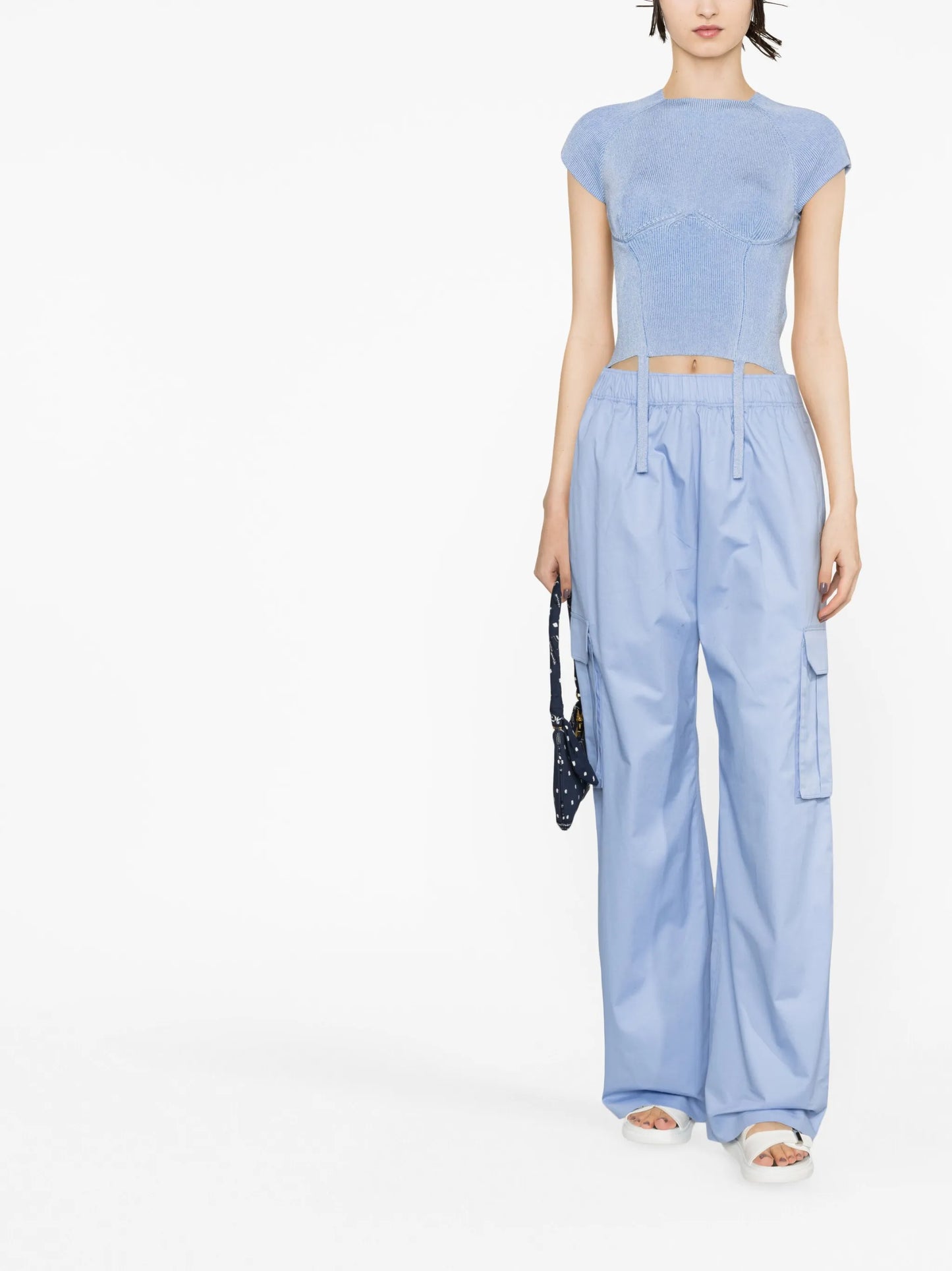 wide-leg cargo trousers