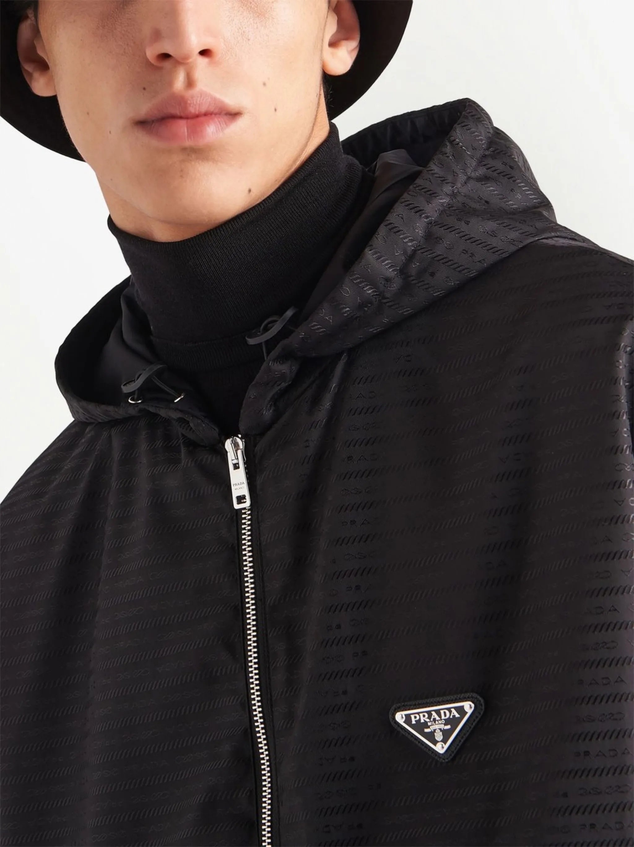 Re-nylon hooded jacket