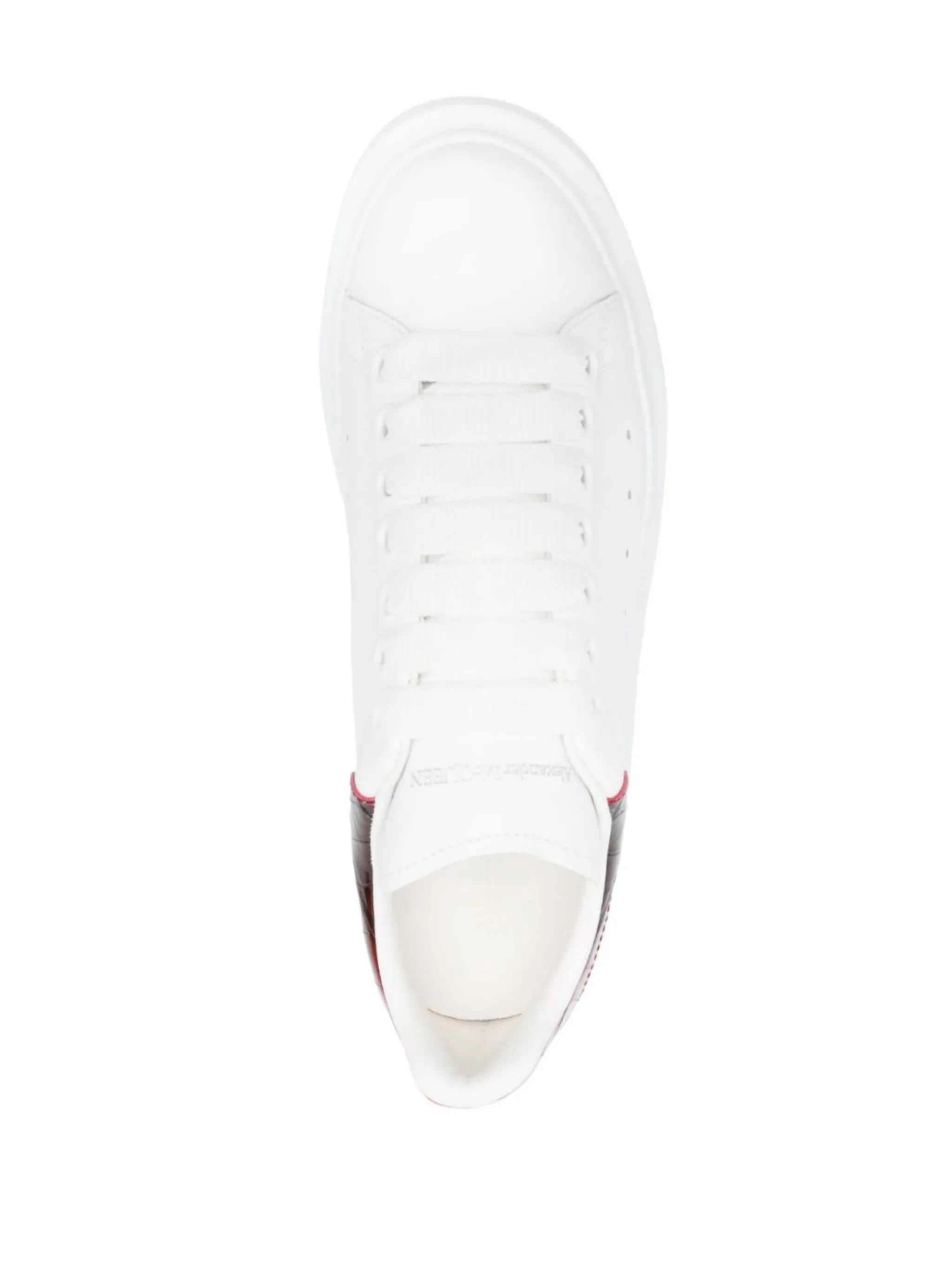 low-top lace-up sneakers