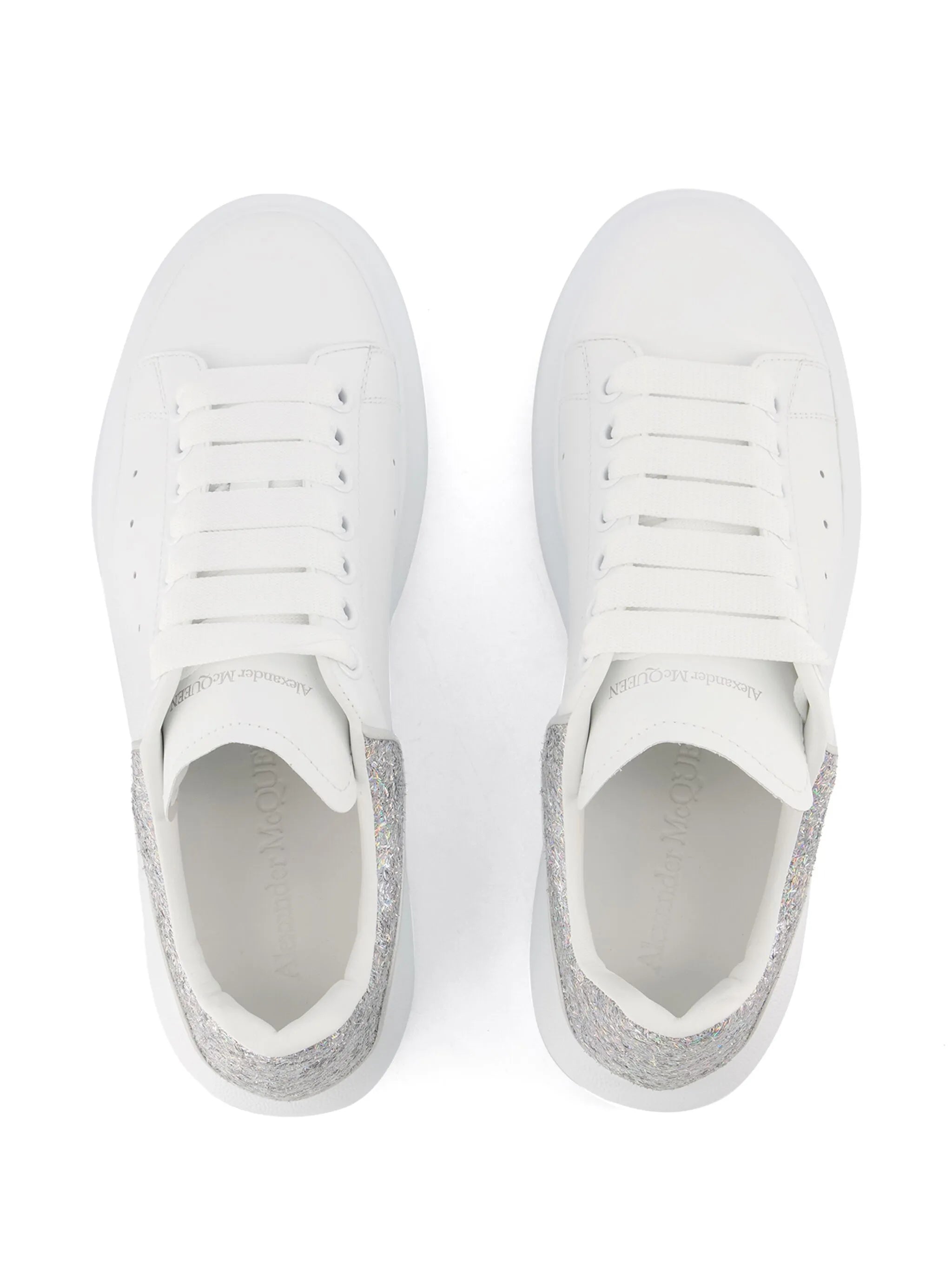 low-top lace-up sneakers