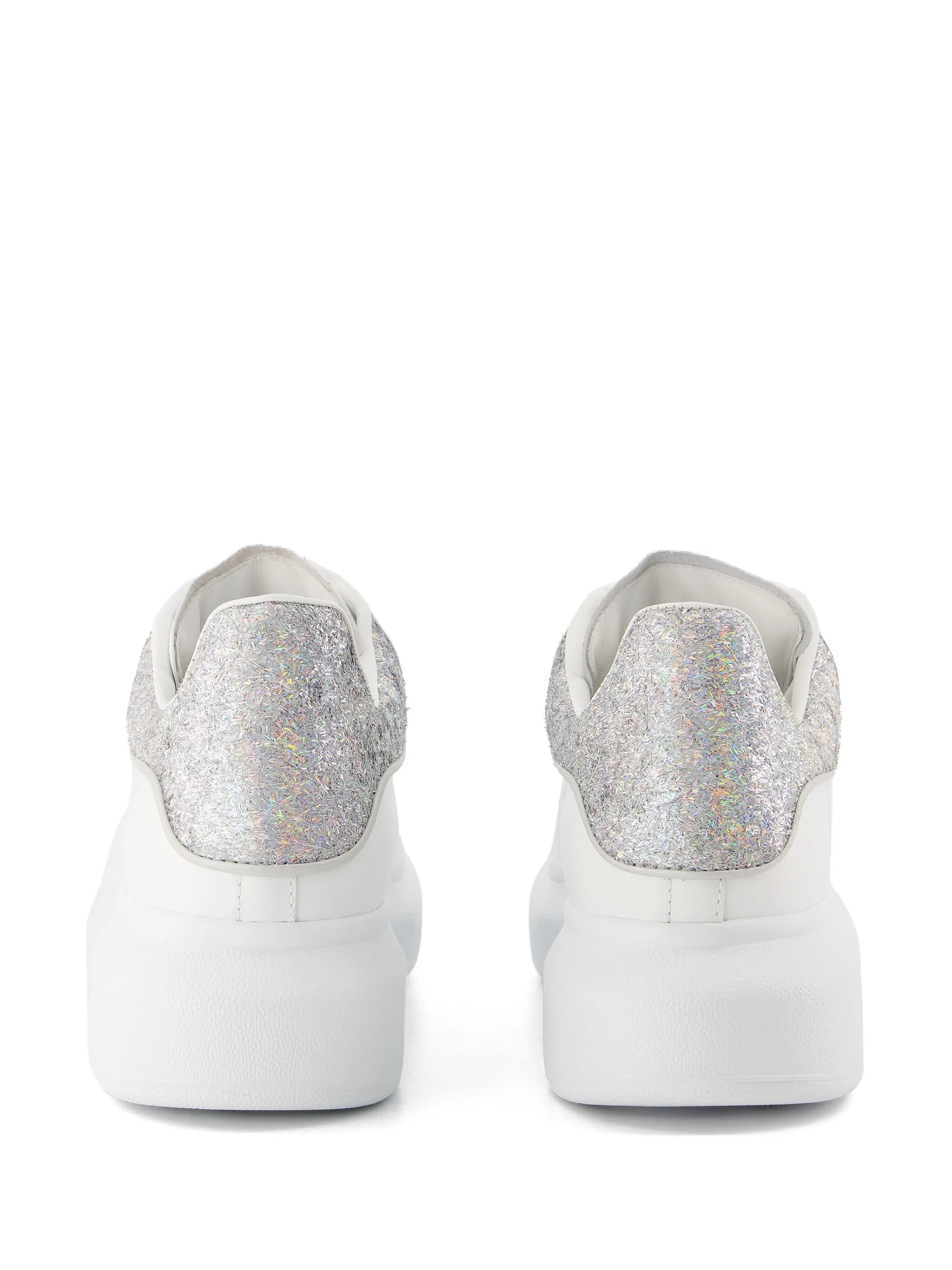 low-top lace-up sneakers