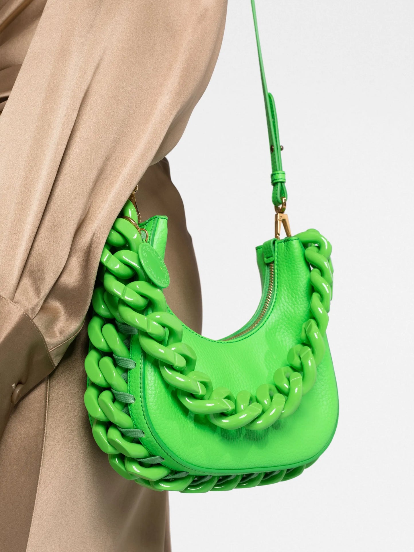 Frayme chain-detail faux-leather shoulder bag