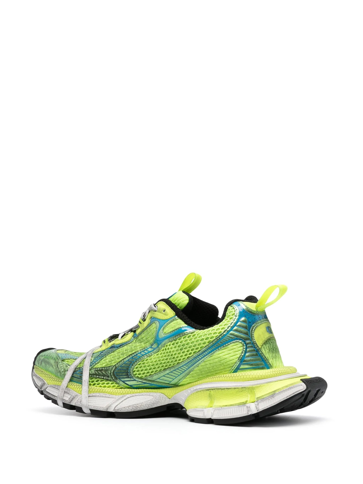 3XL sneakers