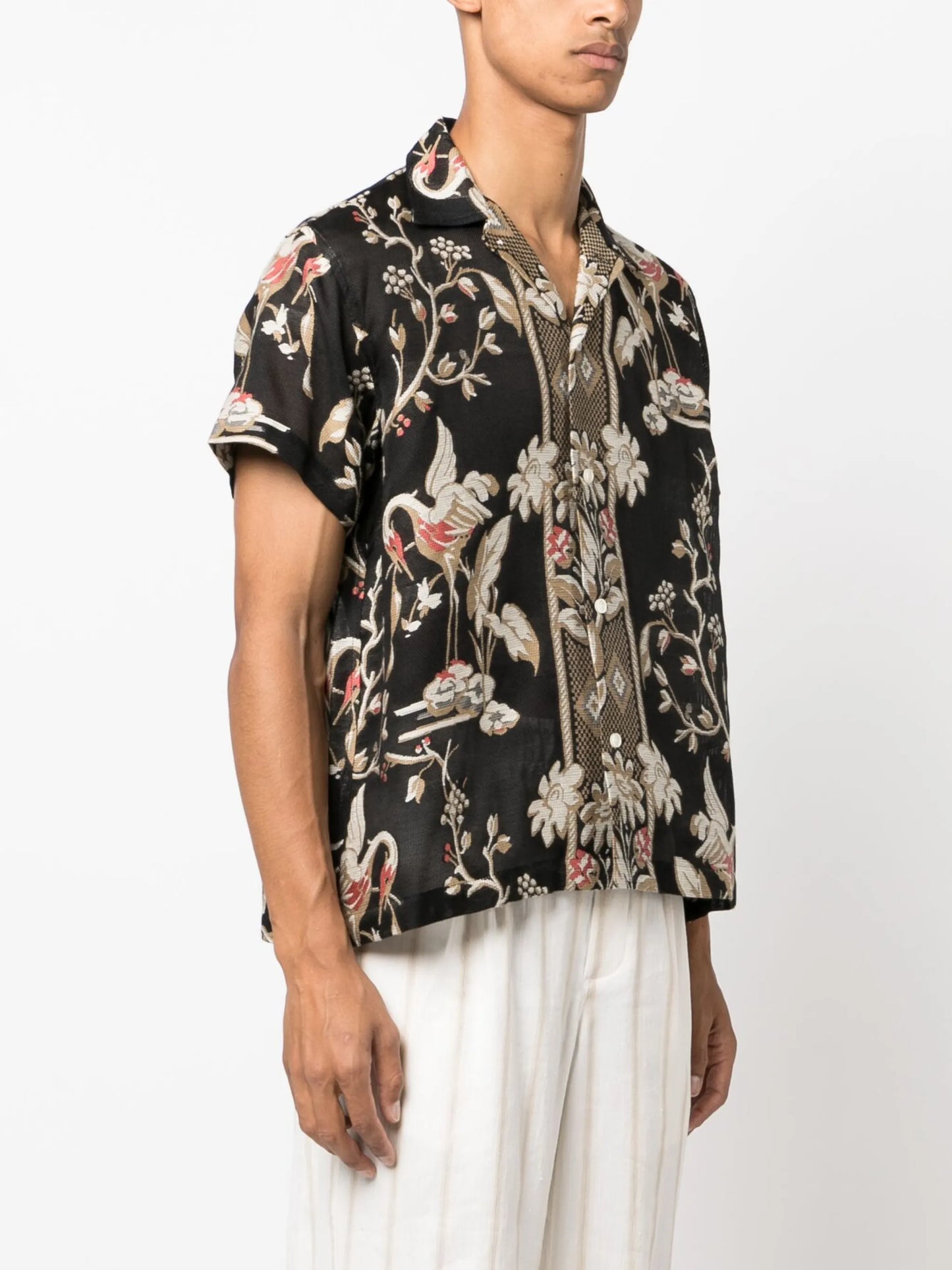 floral-print short-sleeved shirt