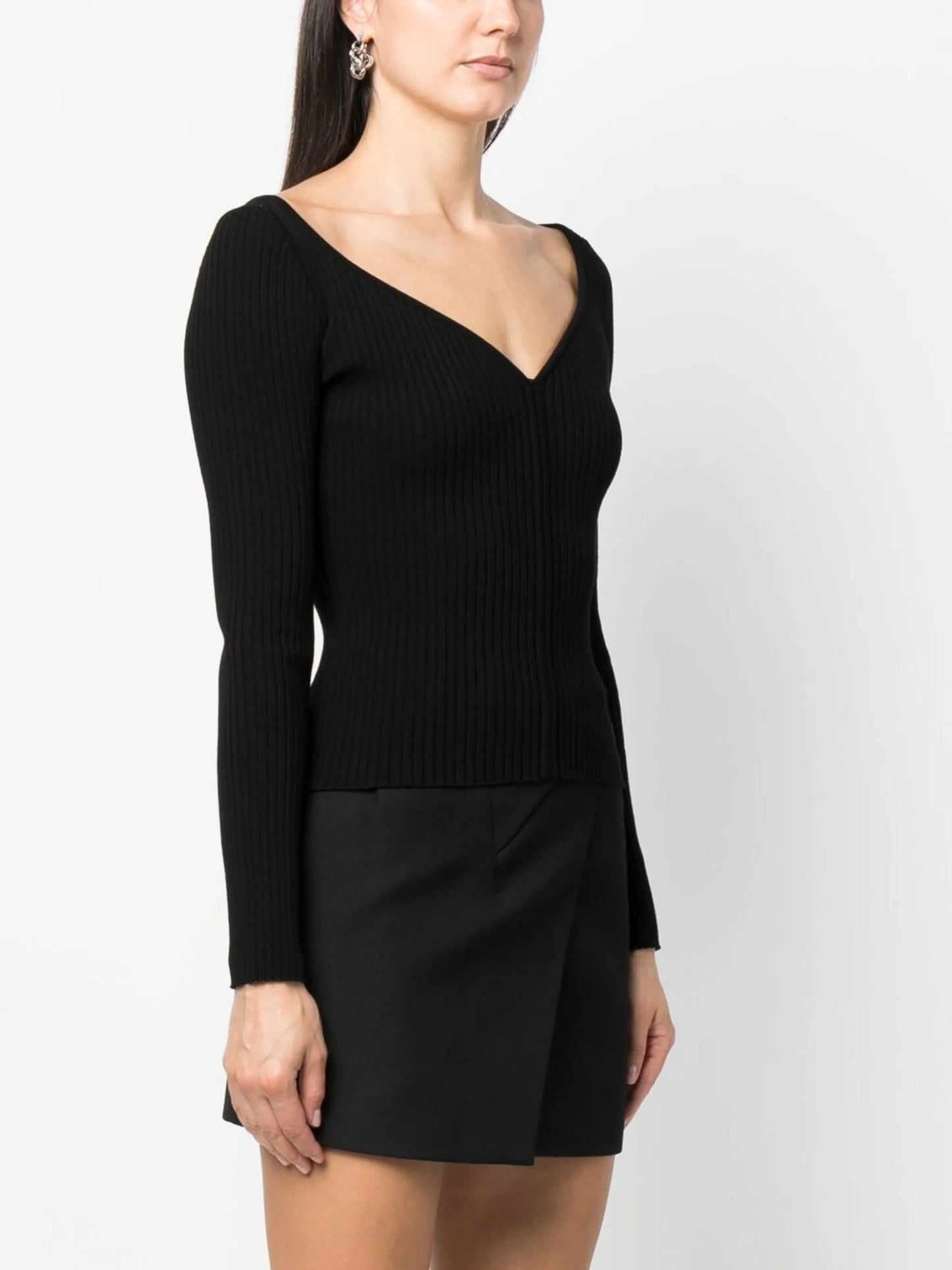 V-neck ribbed jumper