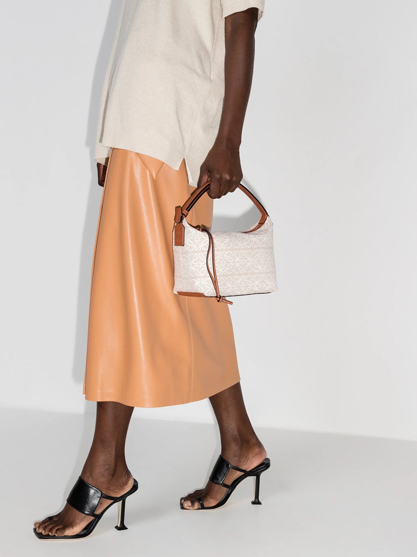 Cubi Anagram shoulder bag