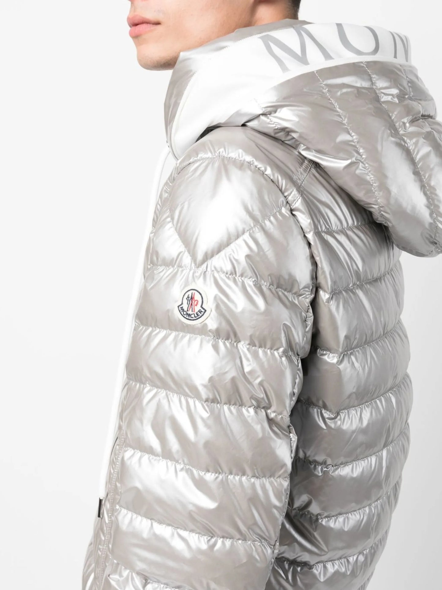 Akinari hooded down jacket