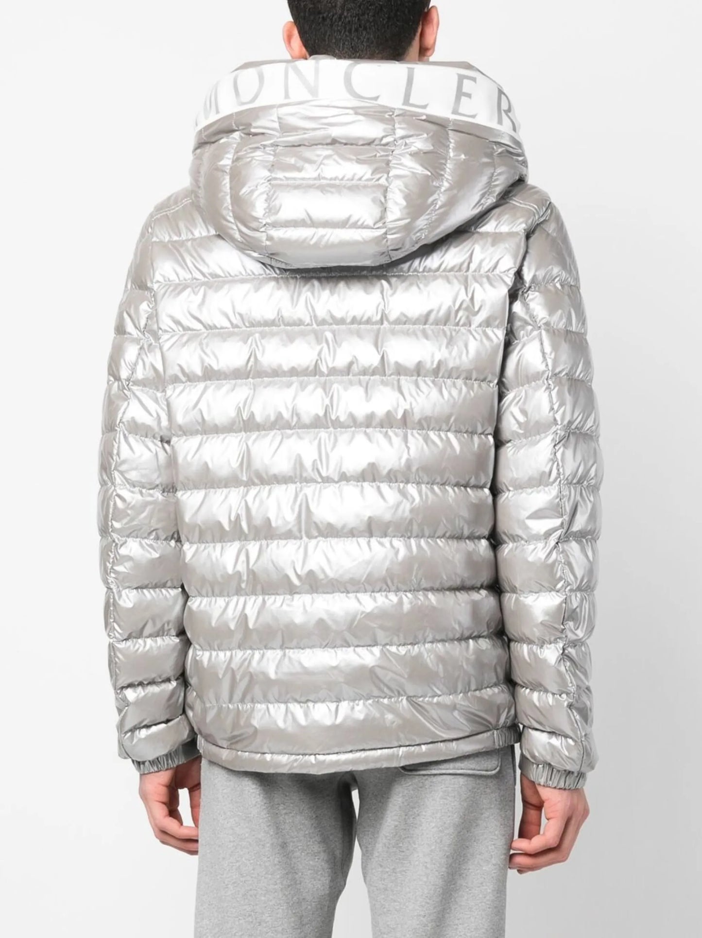Akinari hooded down jacket