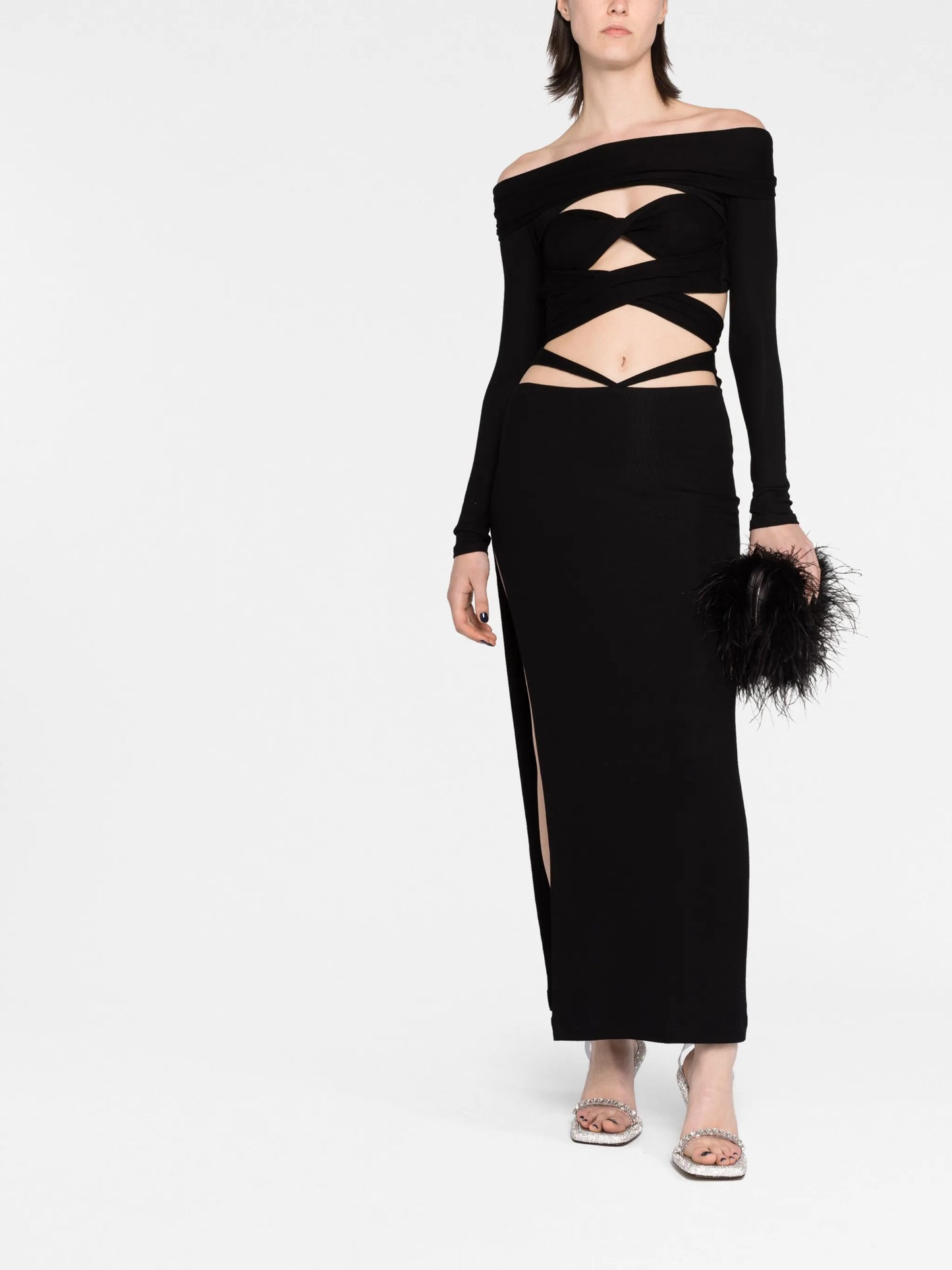 off-shoulder cropped knitted top