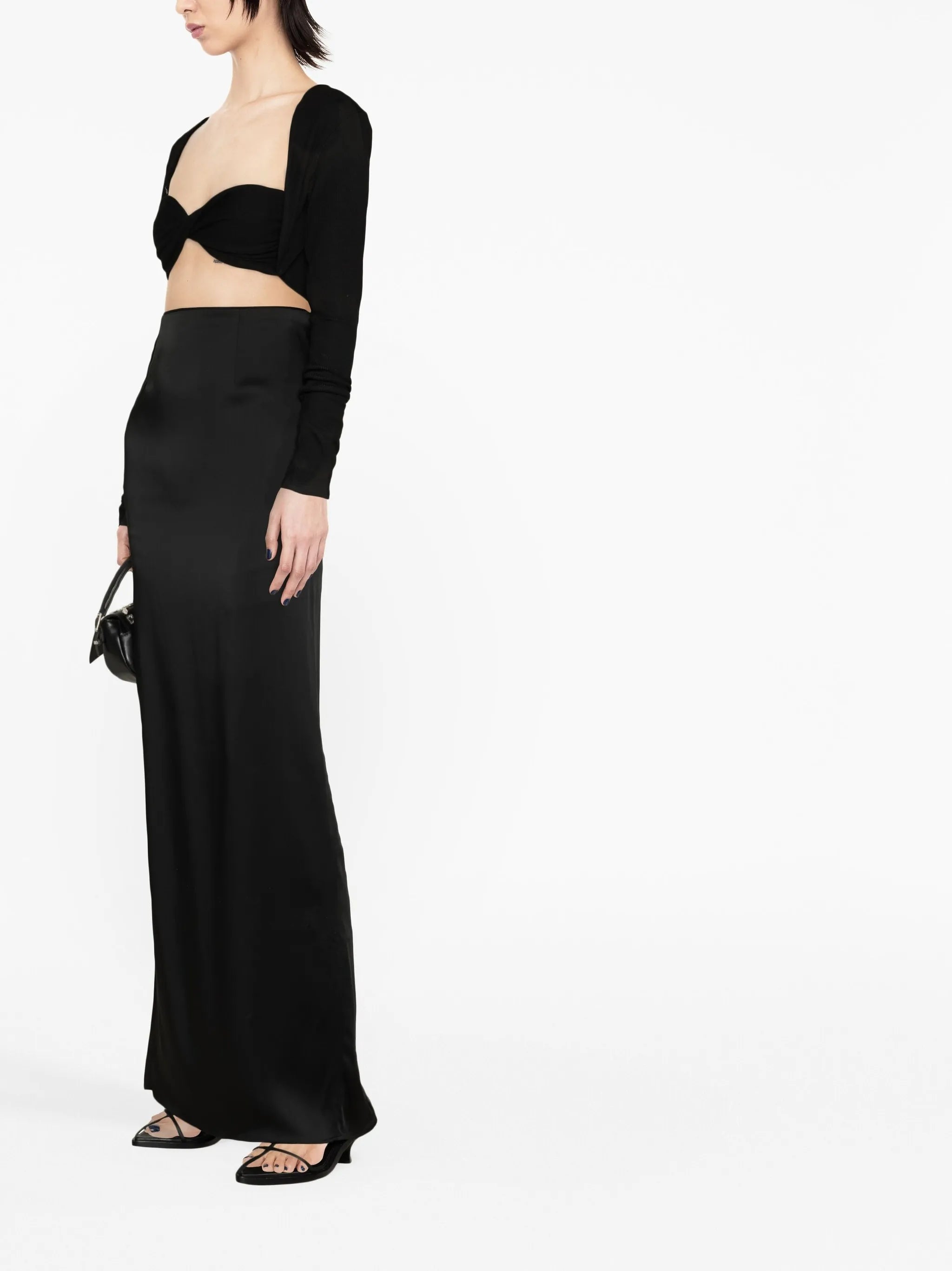 sweetheart-neck cropped top