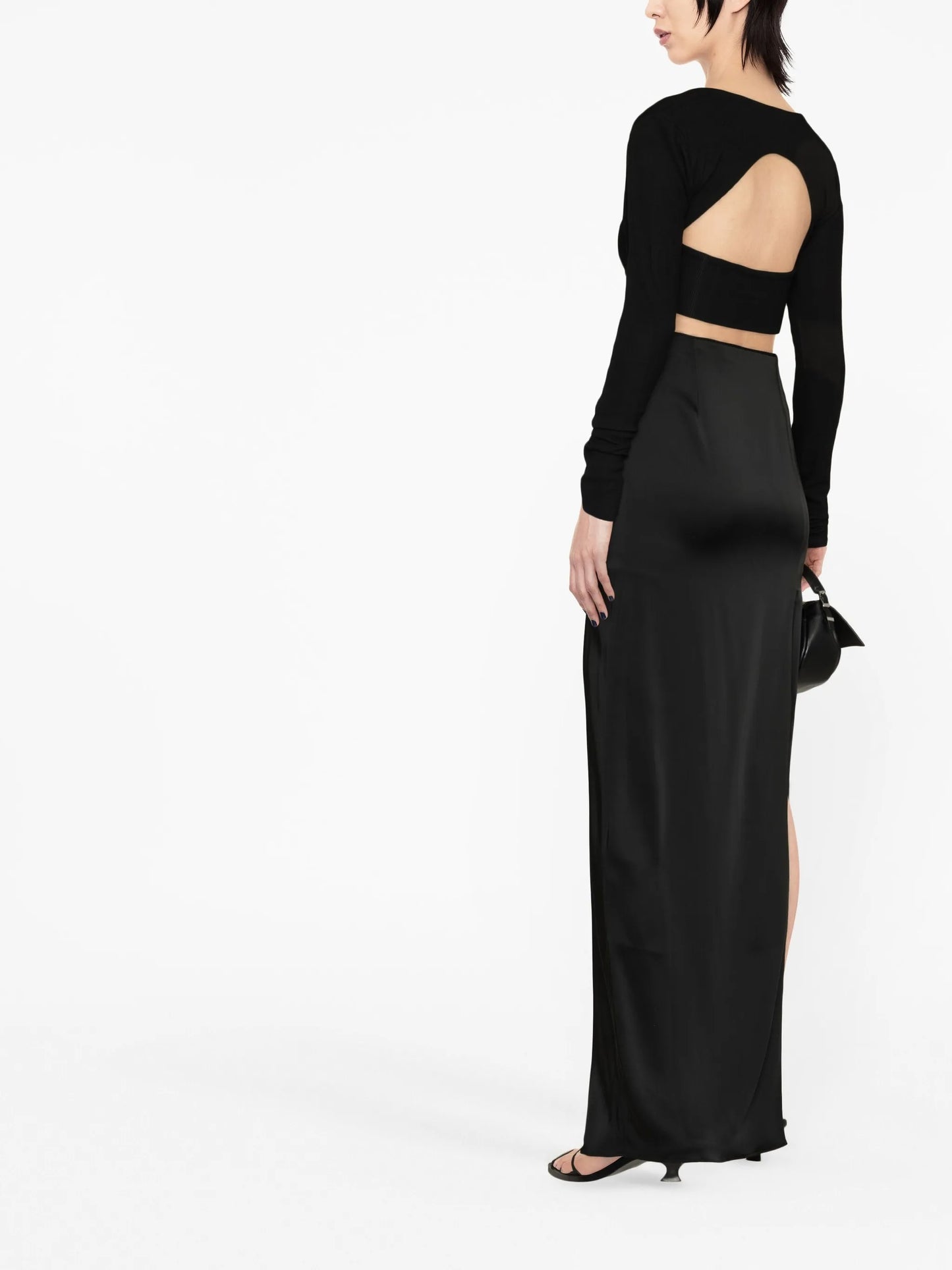 sweetheart-neck cropped top