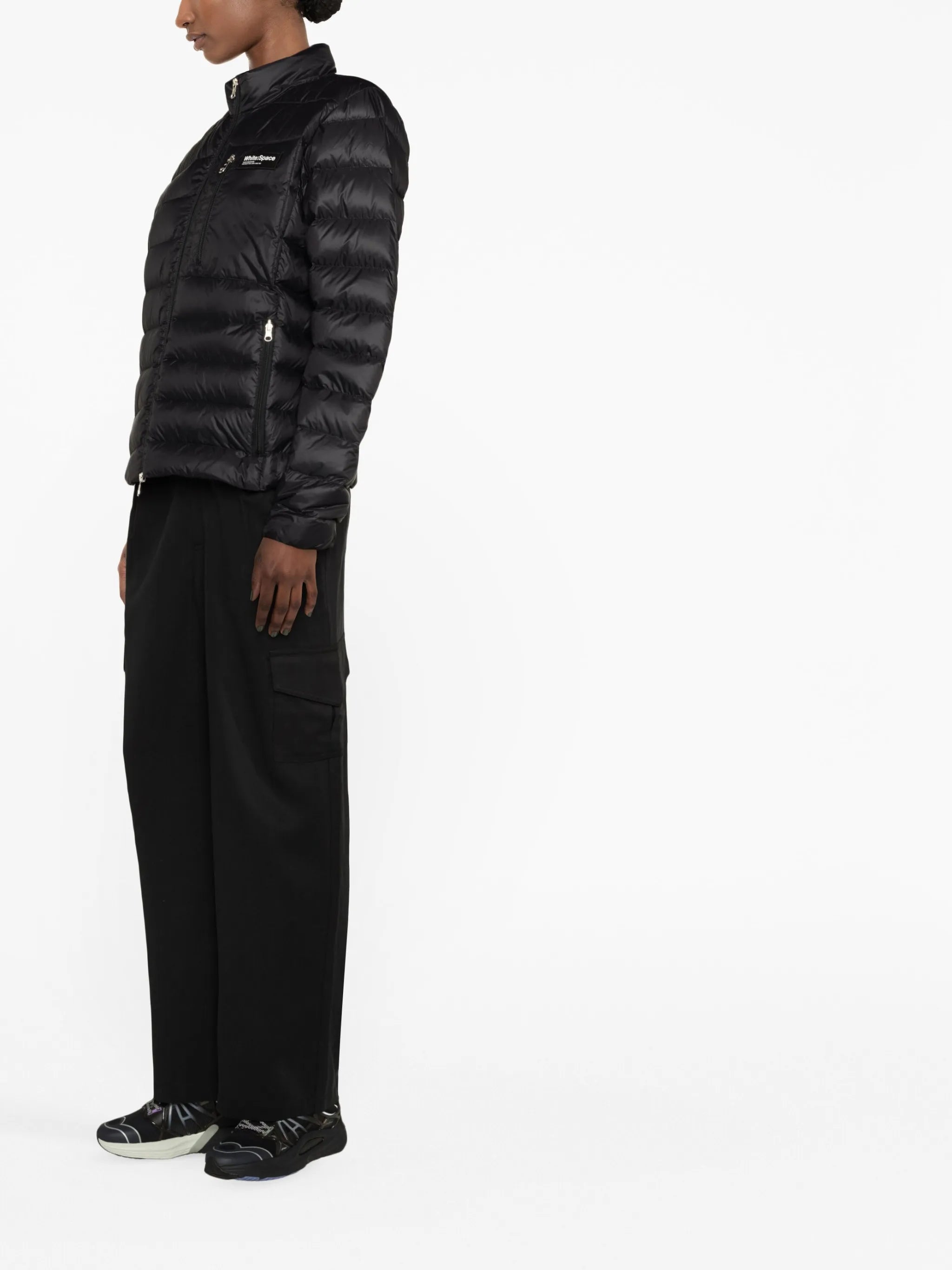 logo-patch quilted lightweight jacket
