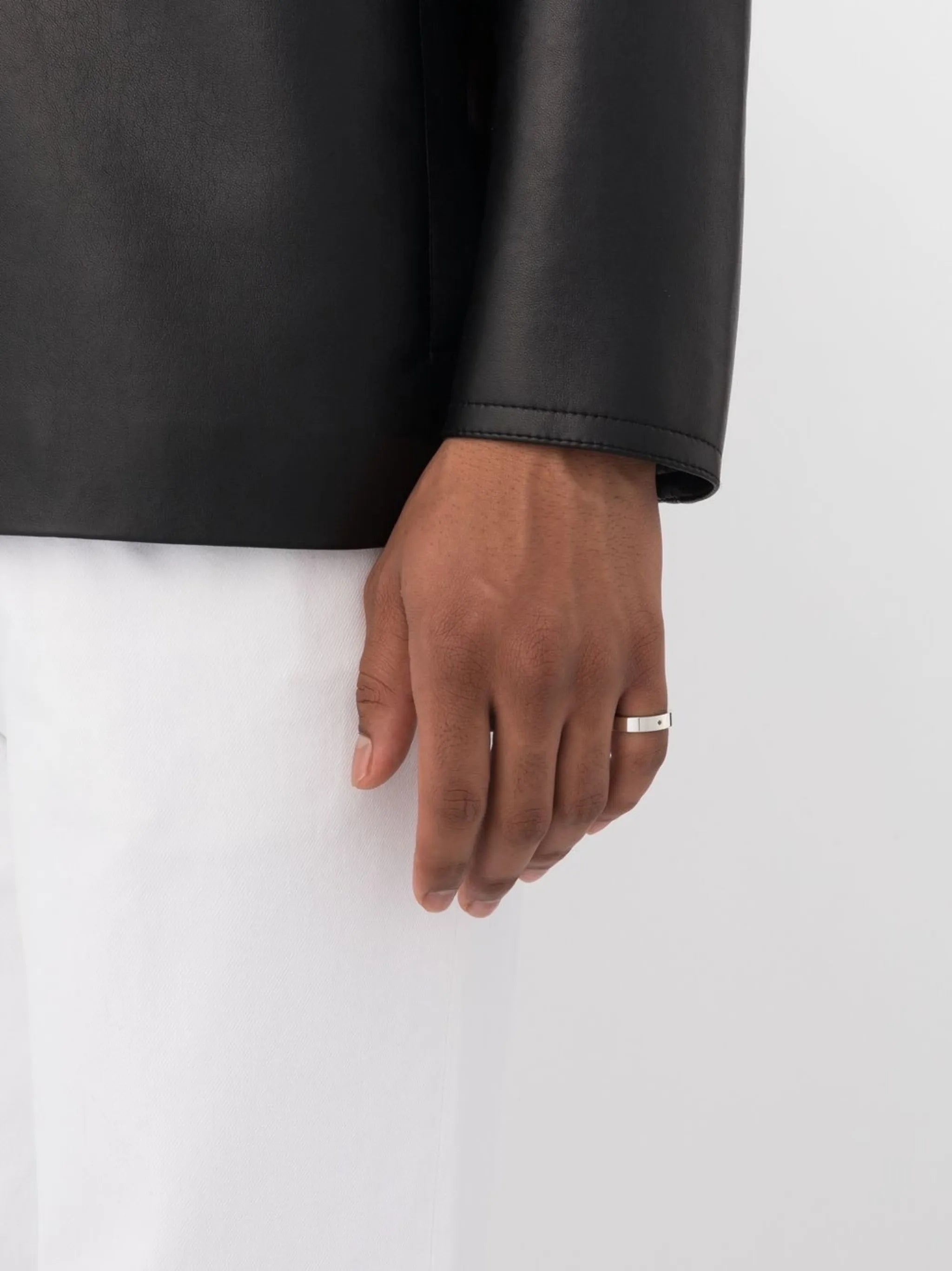 inset black diamond ribbon ring