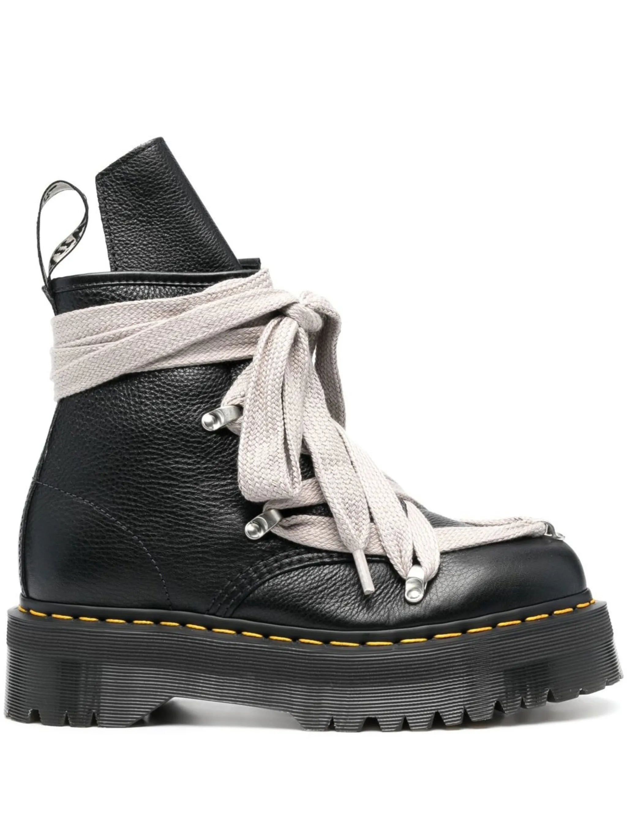 x Dr Martens laced boots
