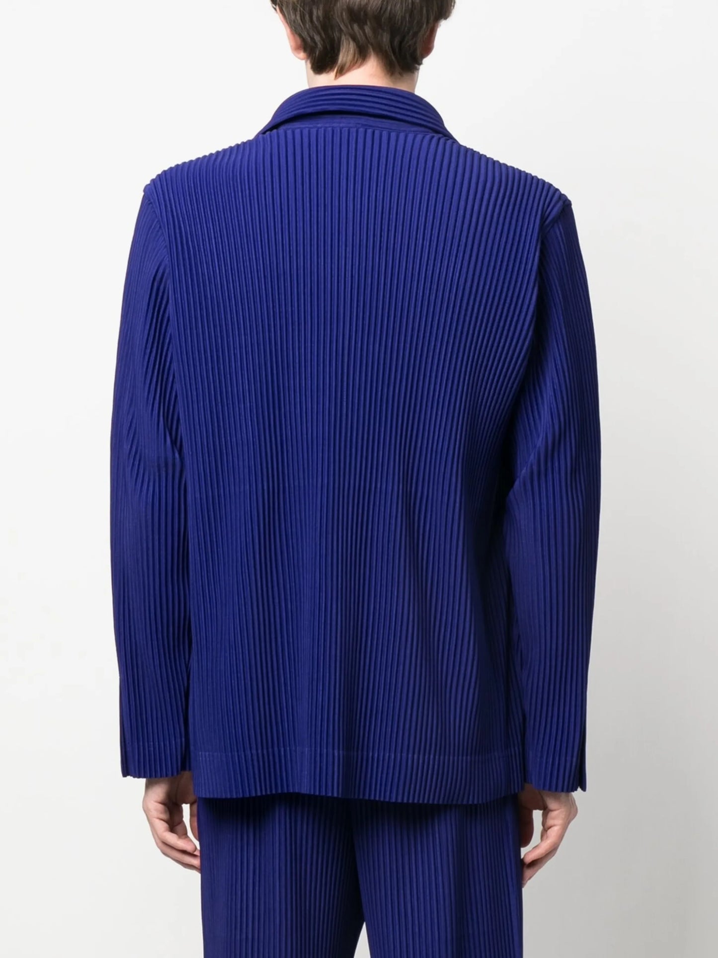 off-centre fastening fully-pleated jacket
