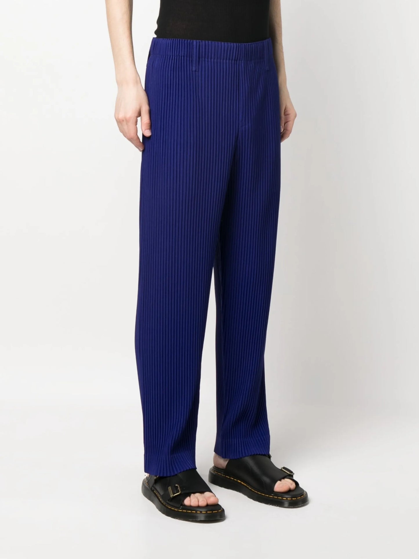 pleated tailored trousers