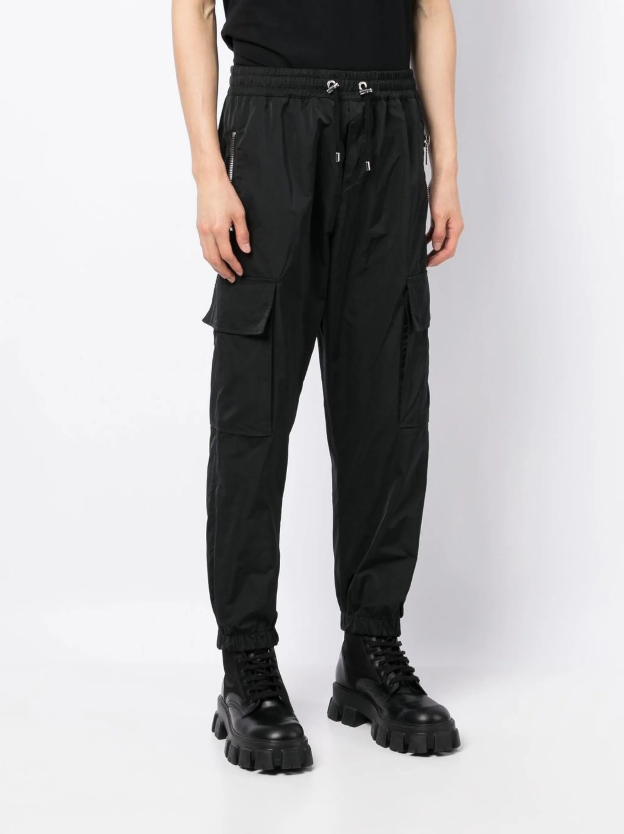tapered cargo trousers