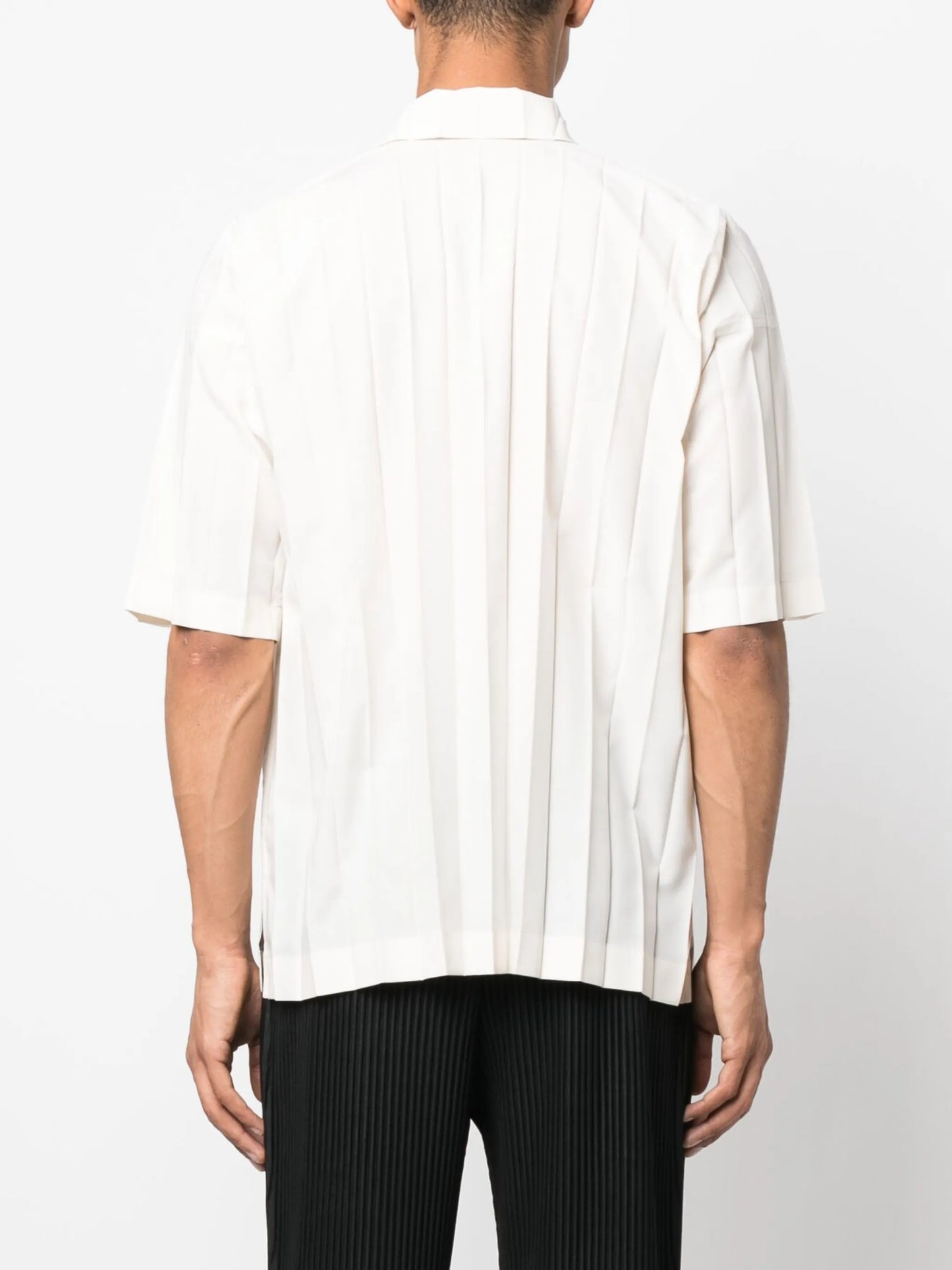 Edge short-sleeve shirt