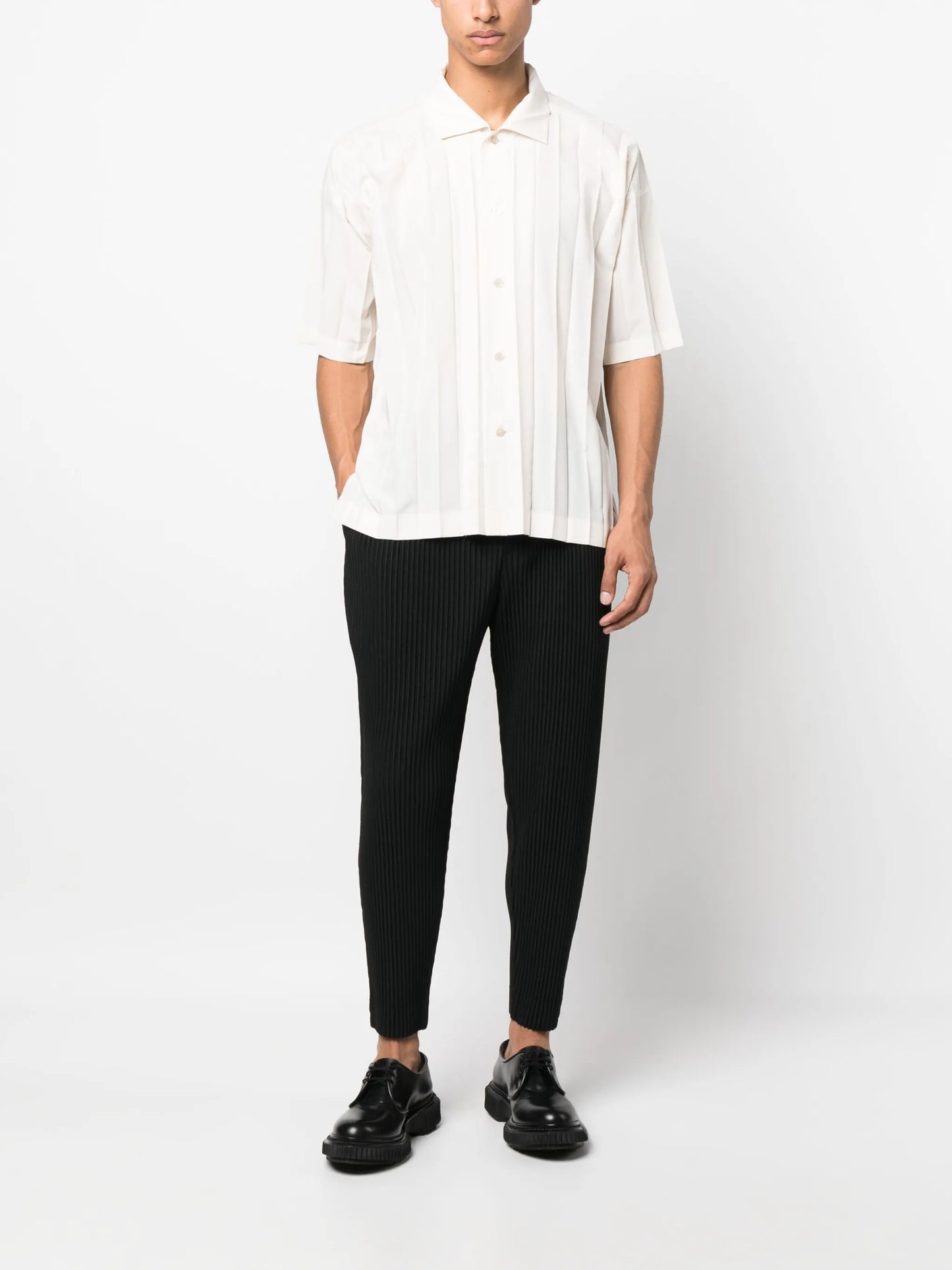 Edge short-sleeve shirt