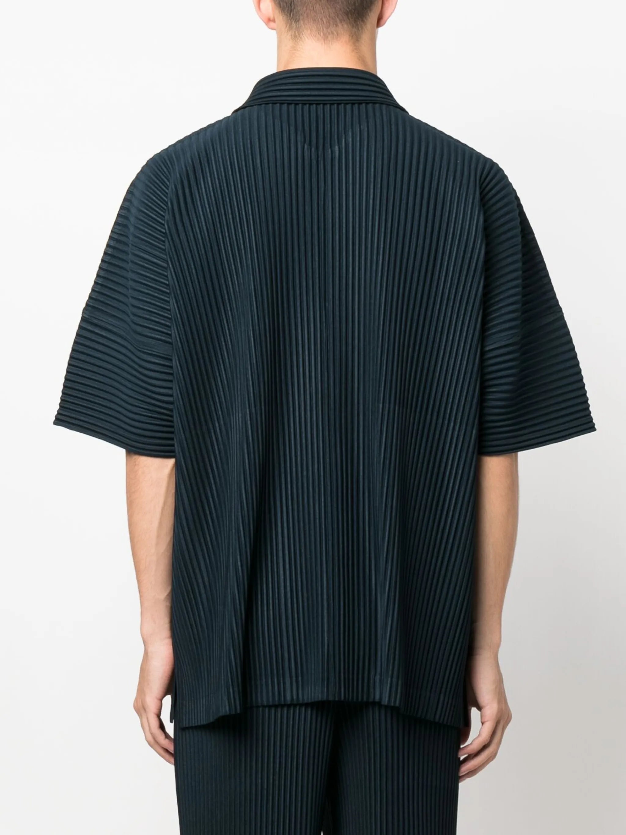 micro-pleated short-sleeved shirt