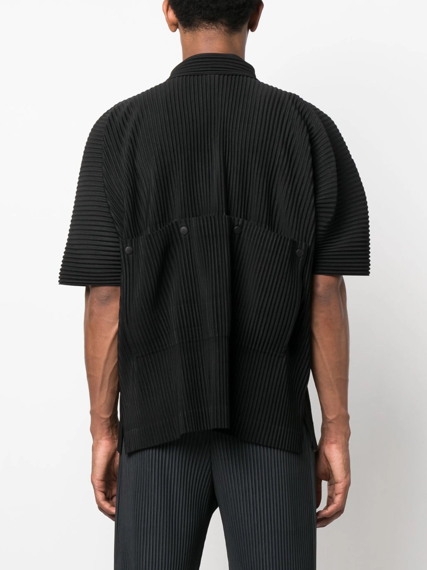 pleated short-sleeves zip-up shirt