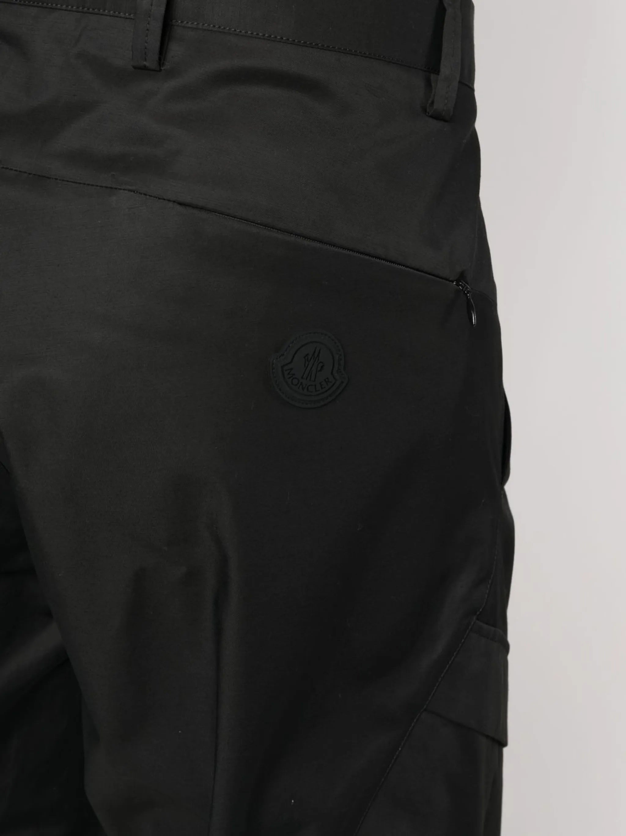 logo-patch straight-leg trousers