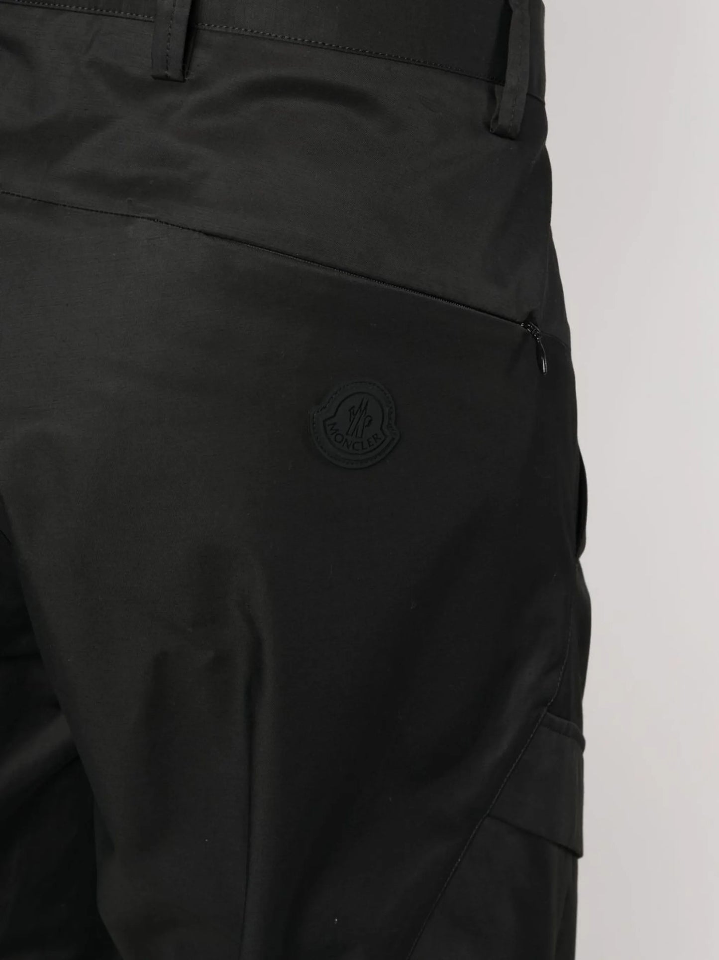 logo-patch straight-leg trousers