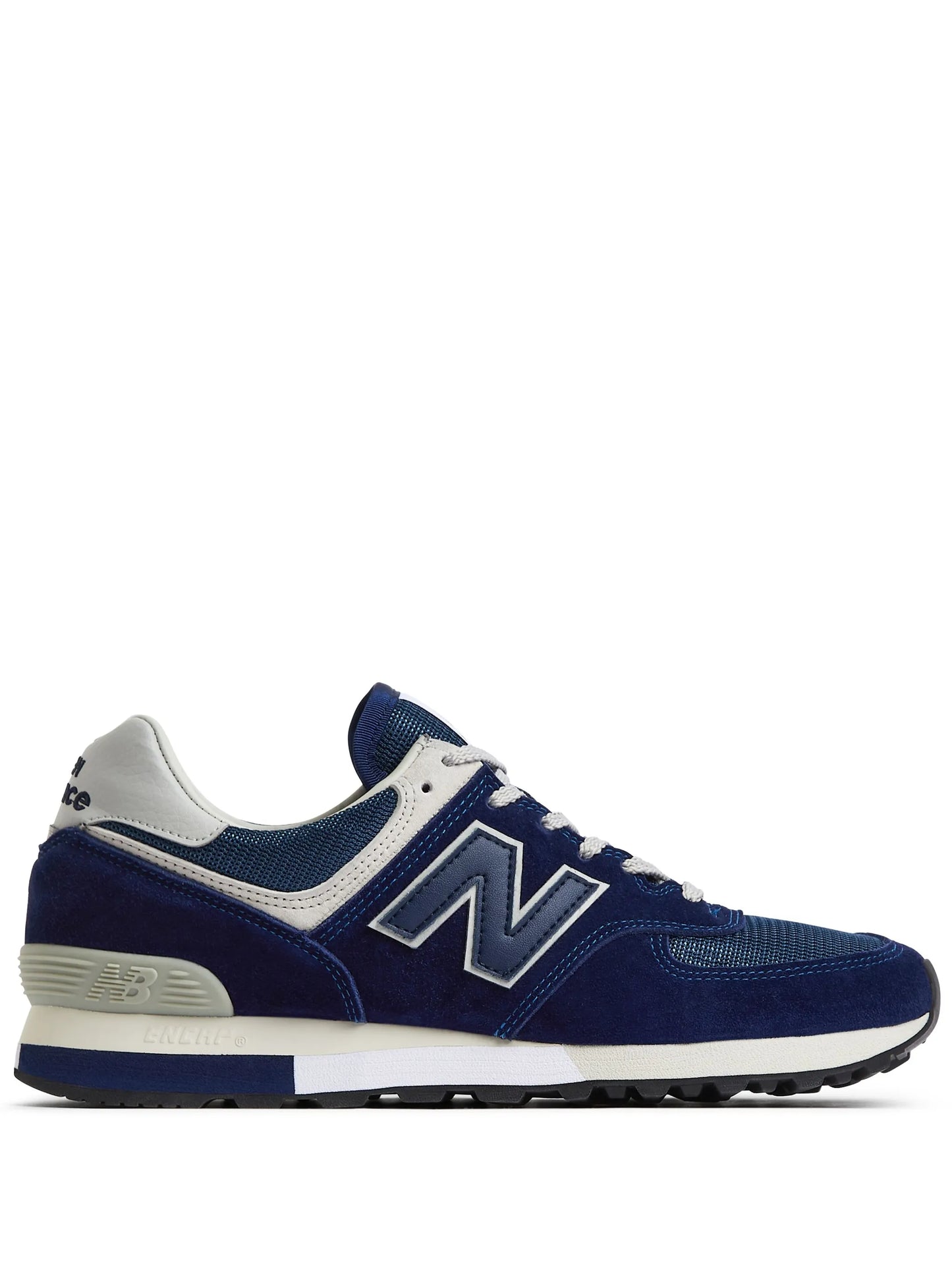 576 low-top sneakers