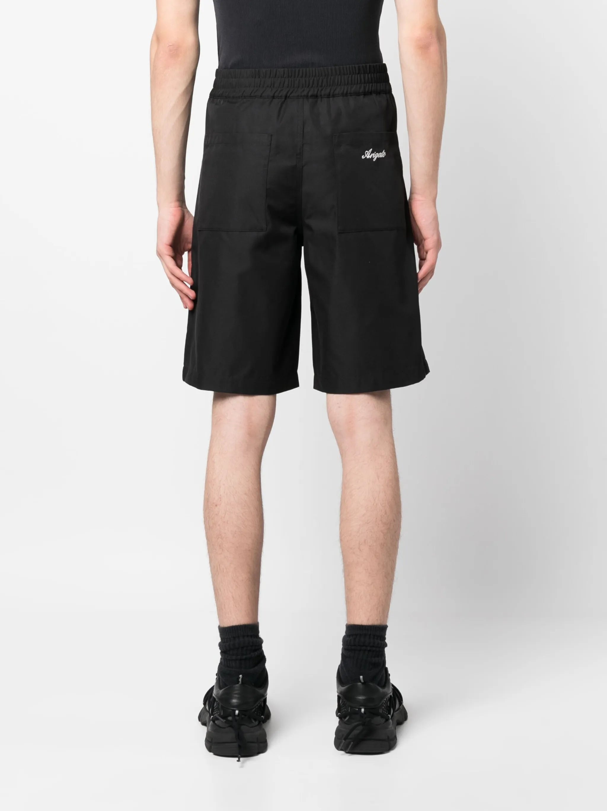 tailored knee-length shorts