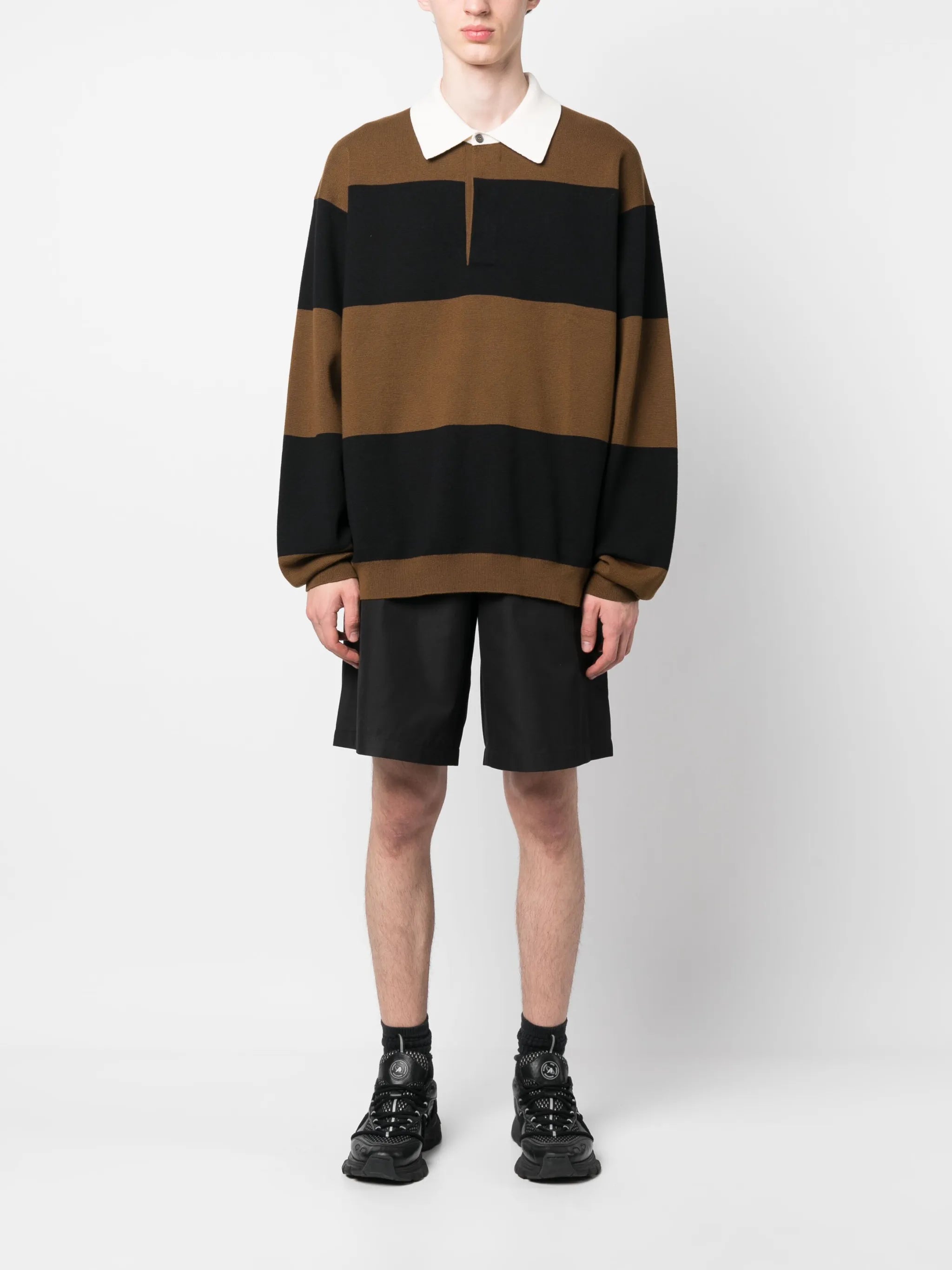 tailored knee-length shorts