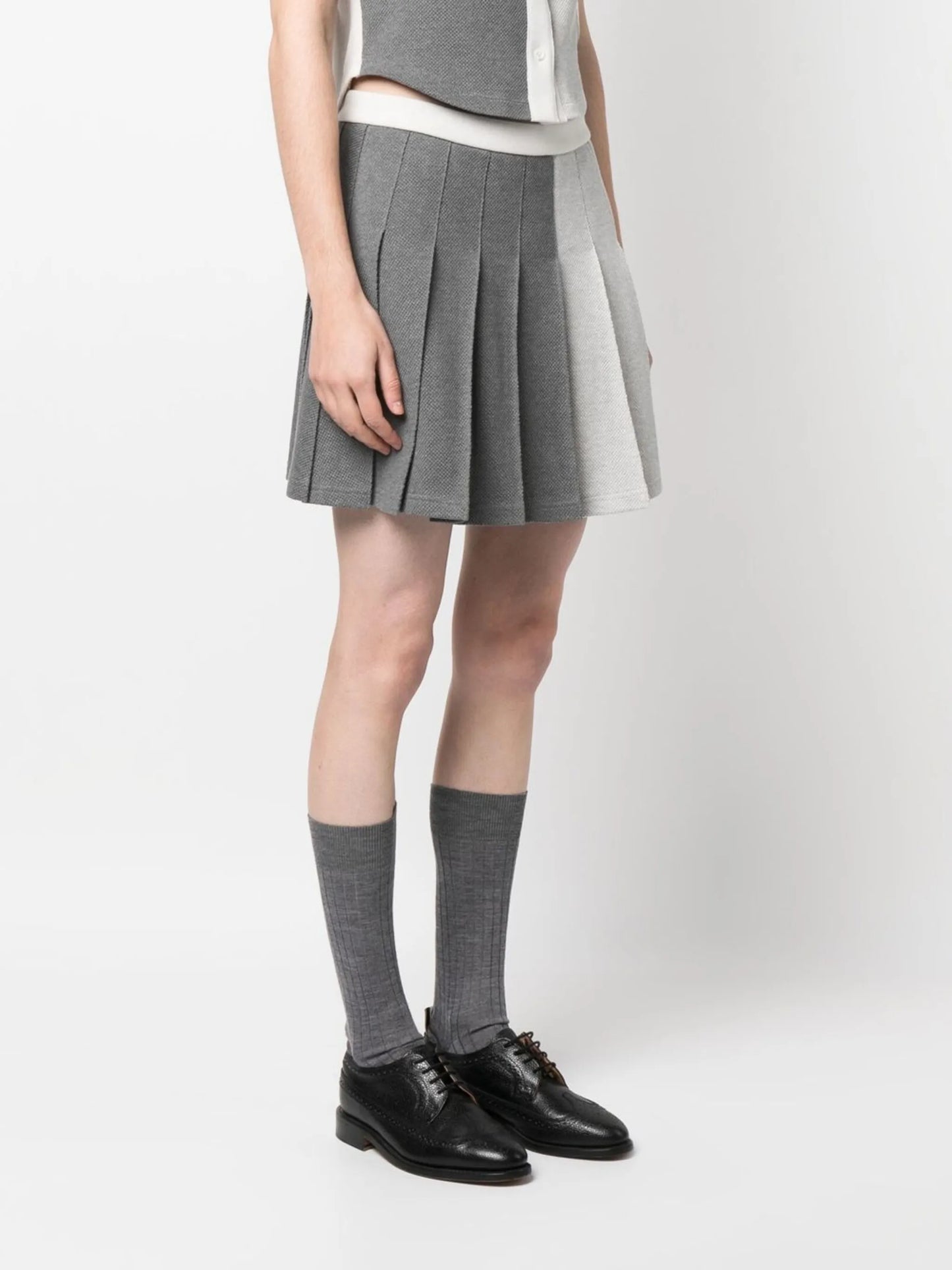two-tone pleated skirt