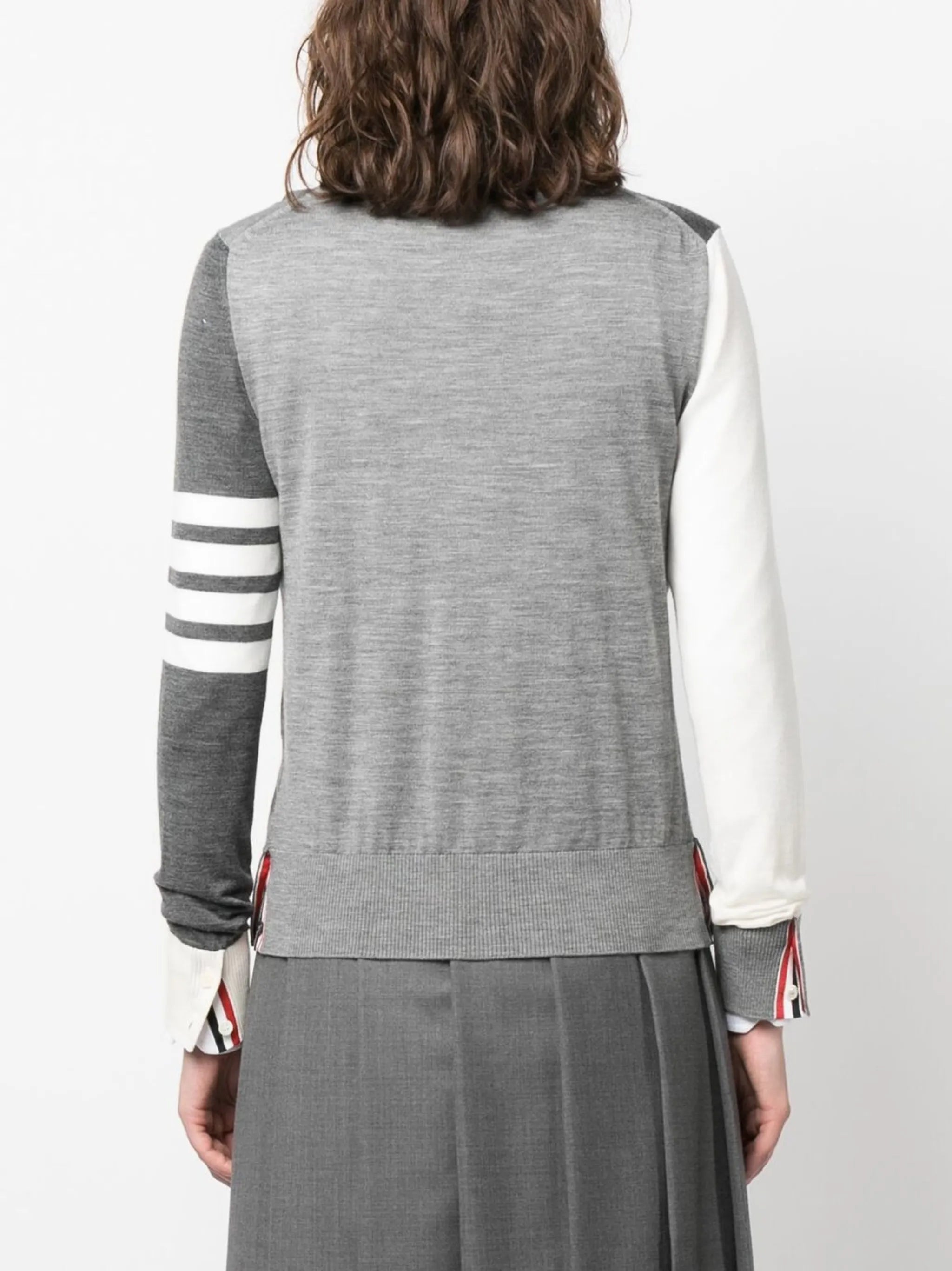 V-neck fine-knit cardigan