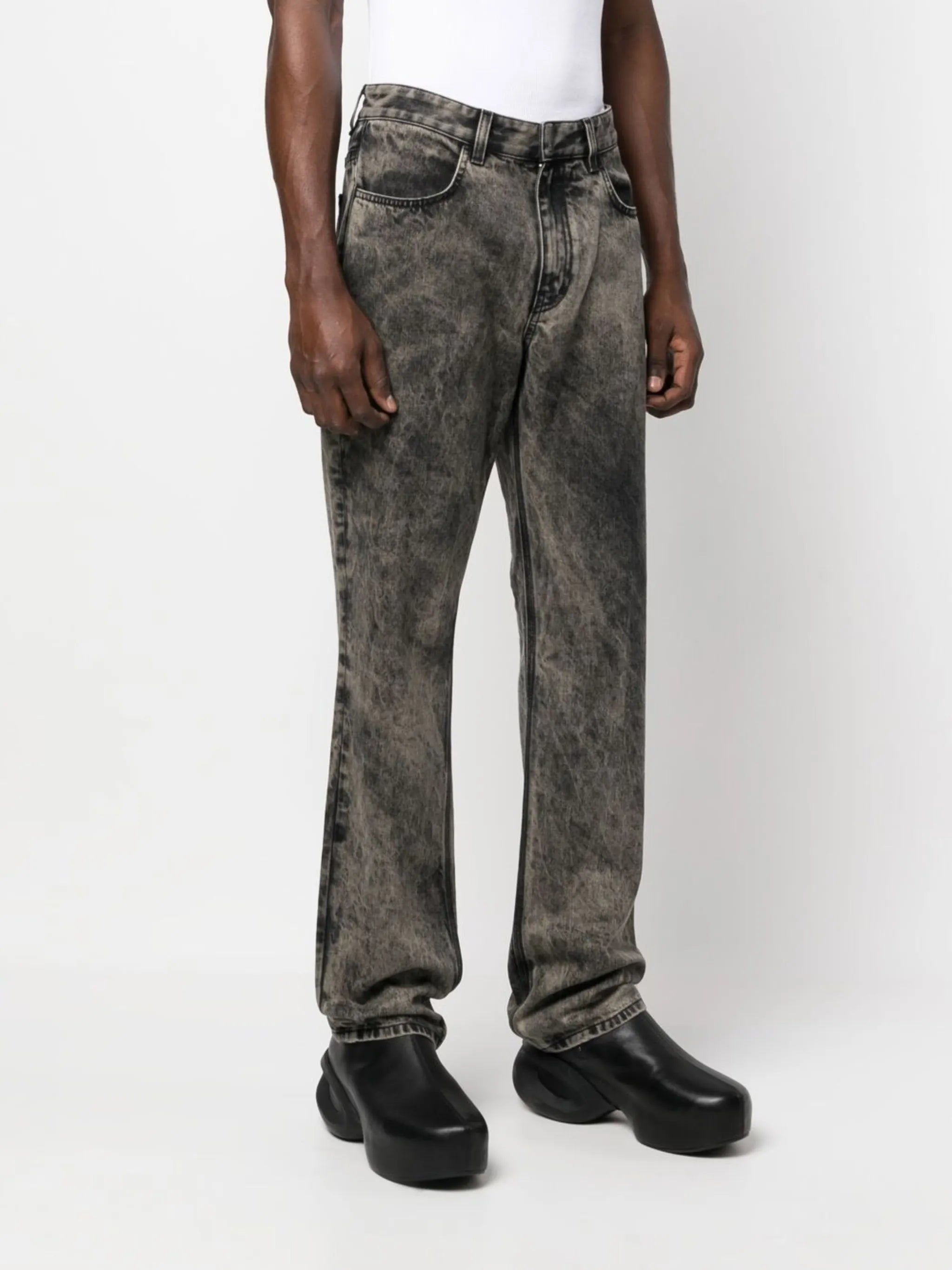 stonewash straight-leg jeans