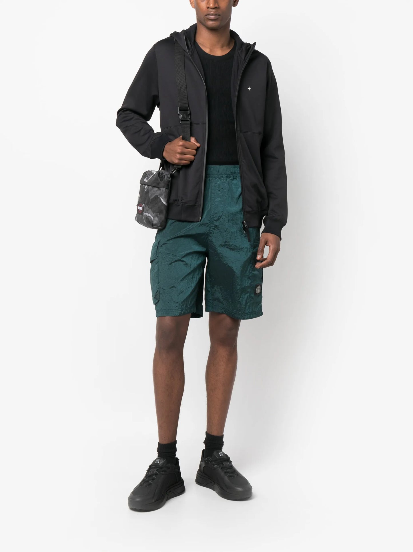 crease-effect cargo shorts