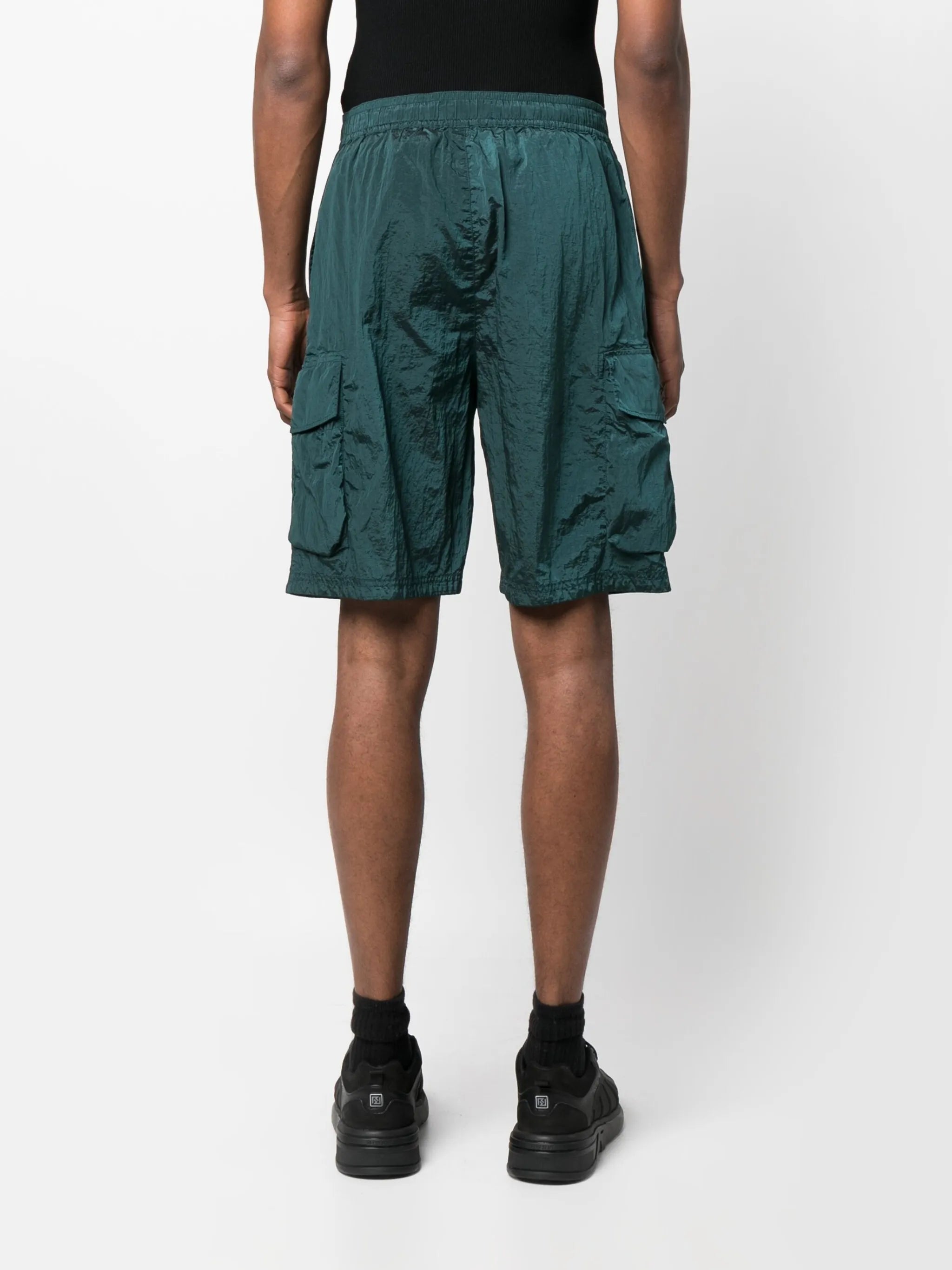 crease-effect cargo shorts