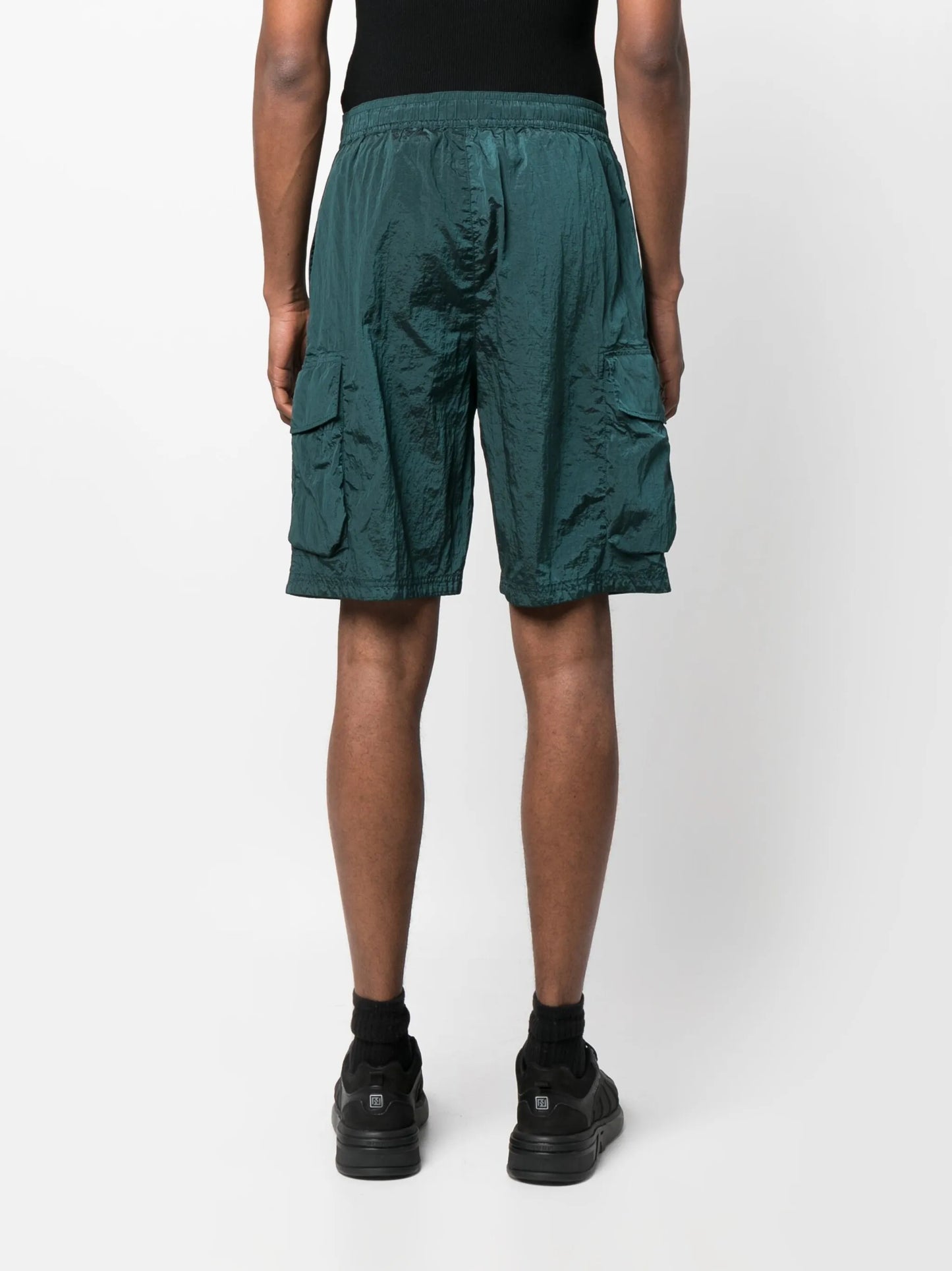 crease-effect cargo shorts