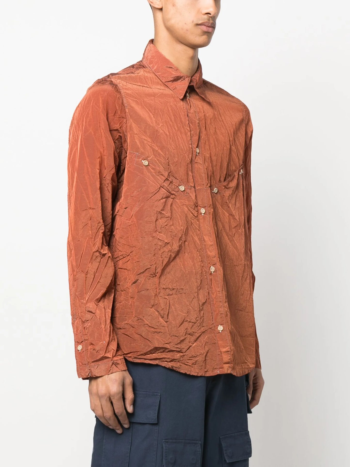 long-sleeve buttoned shirt