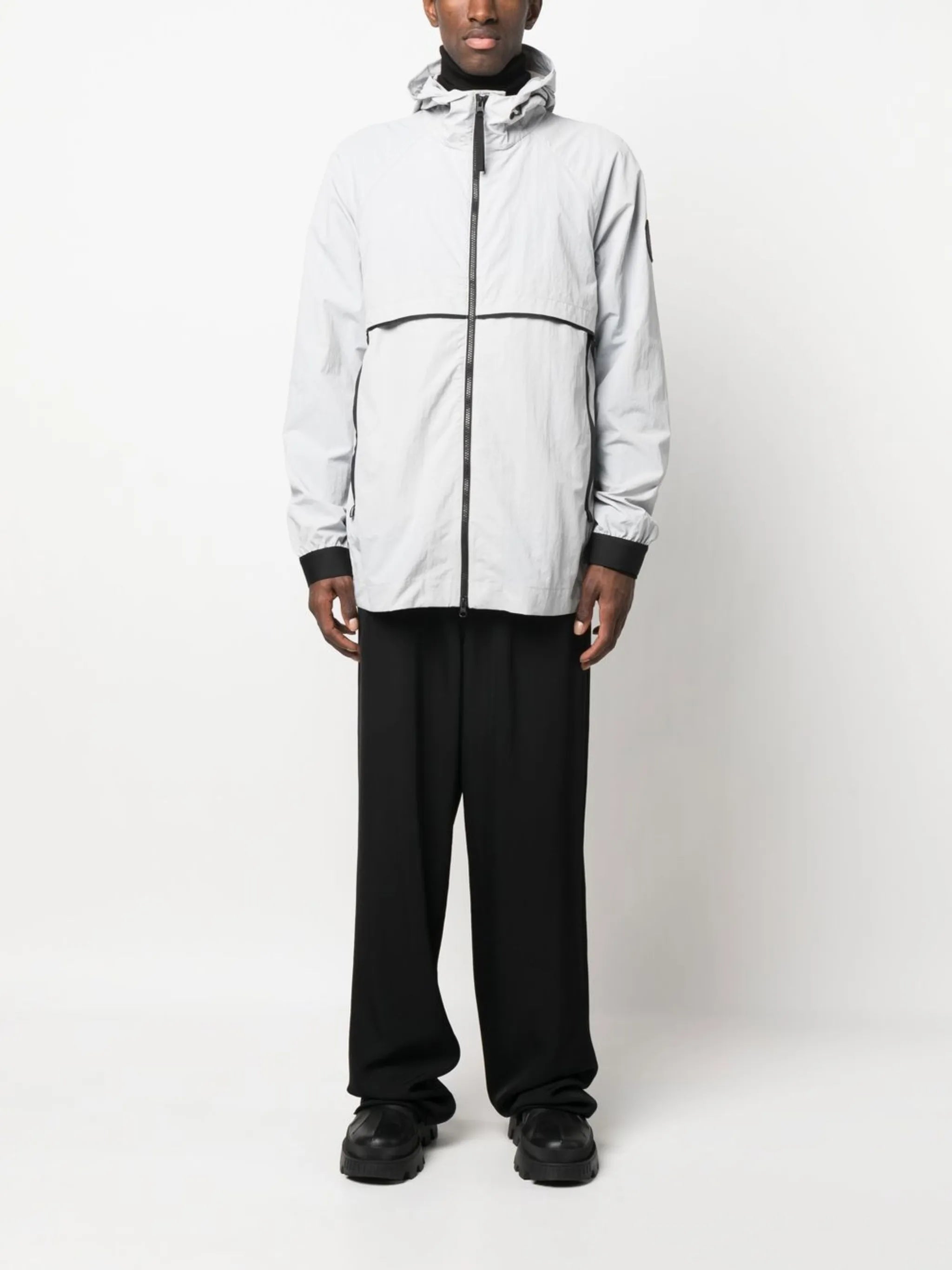 long-sleeves hooded jacket