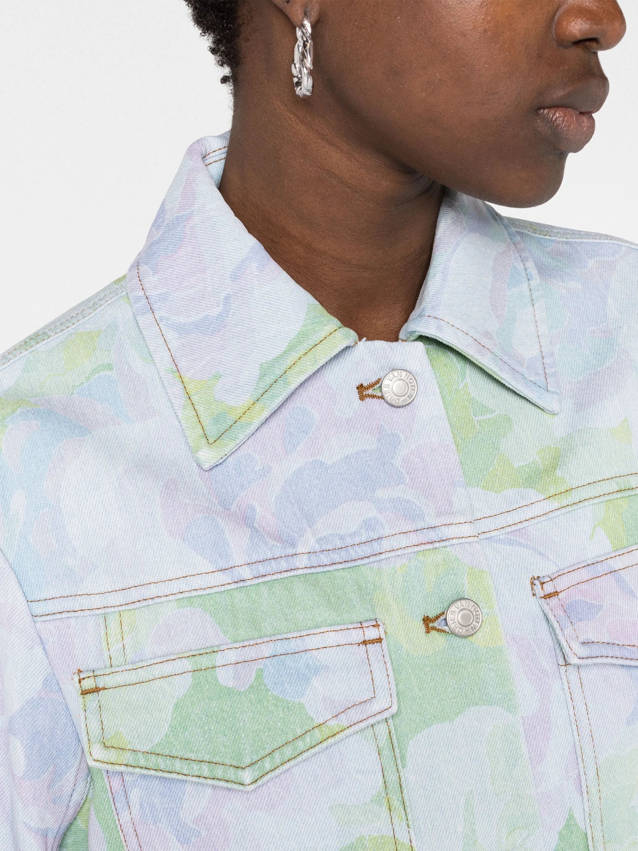 floral-print denim jacket