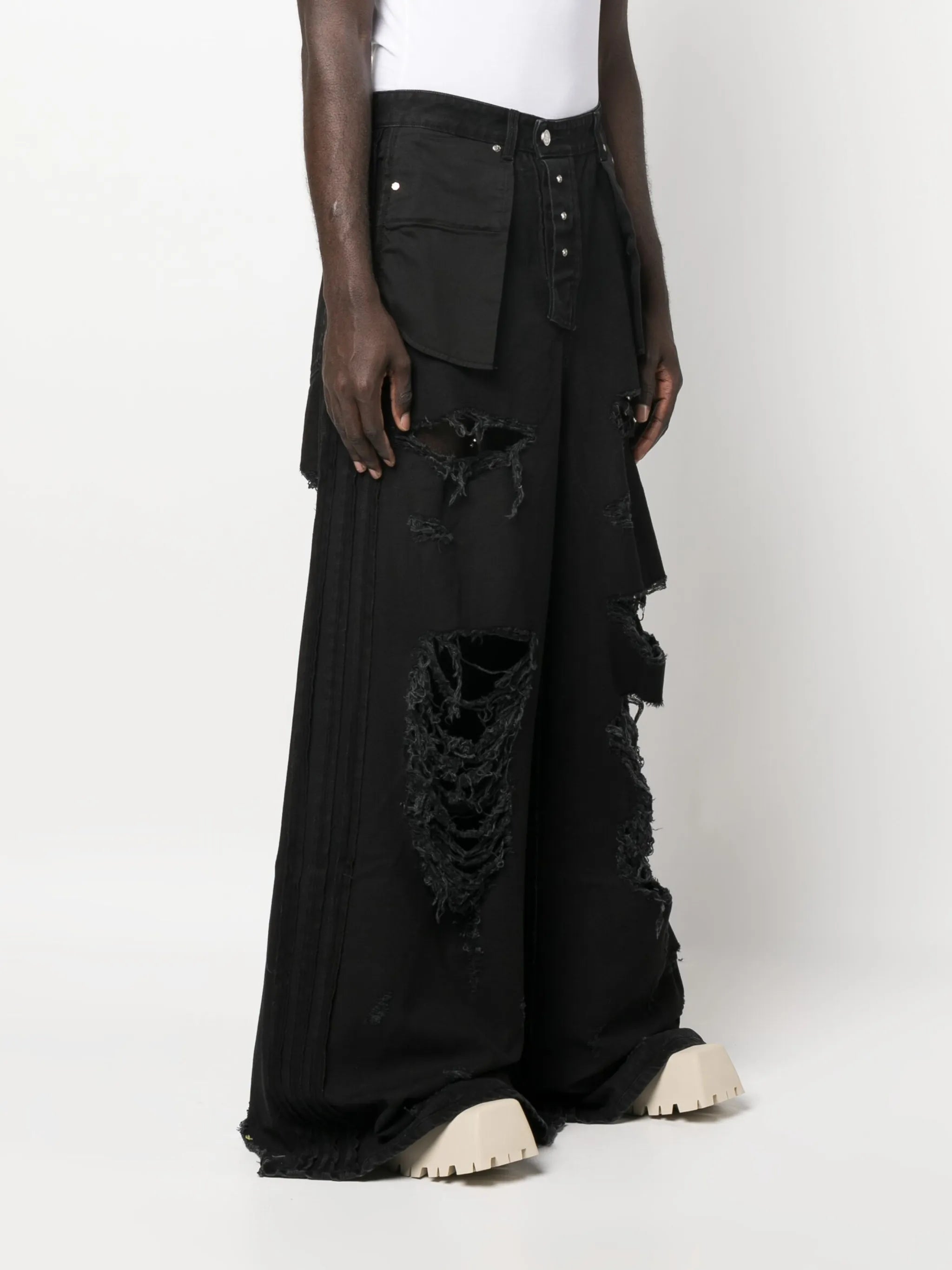 distressed-effect wide-leg jeans