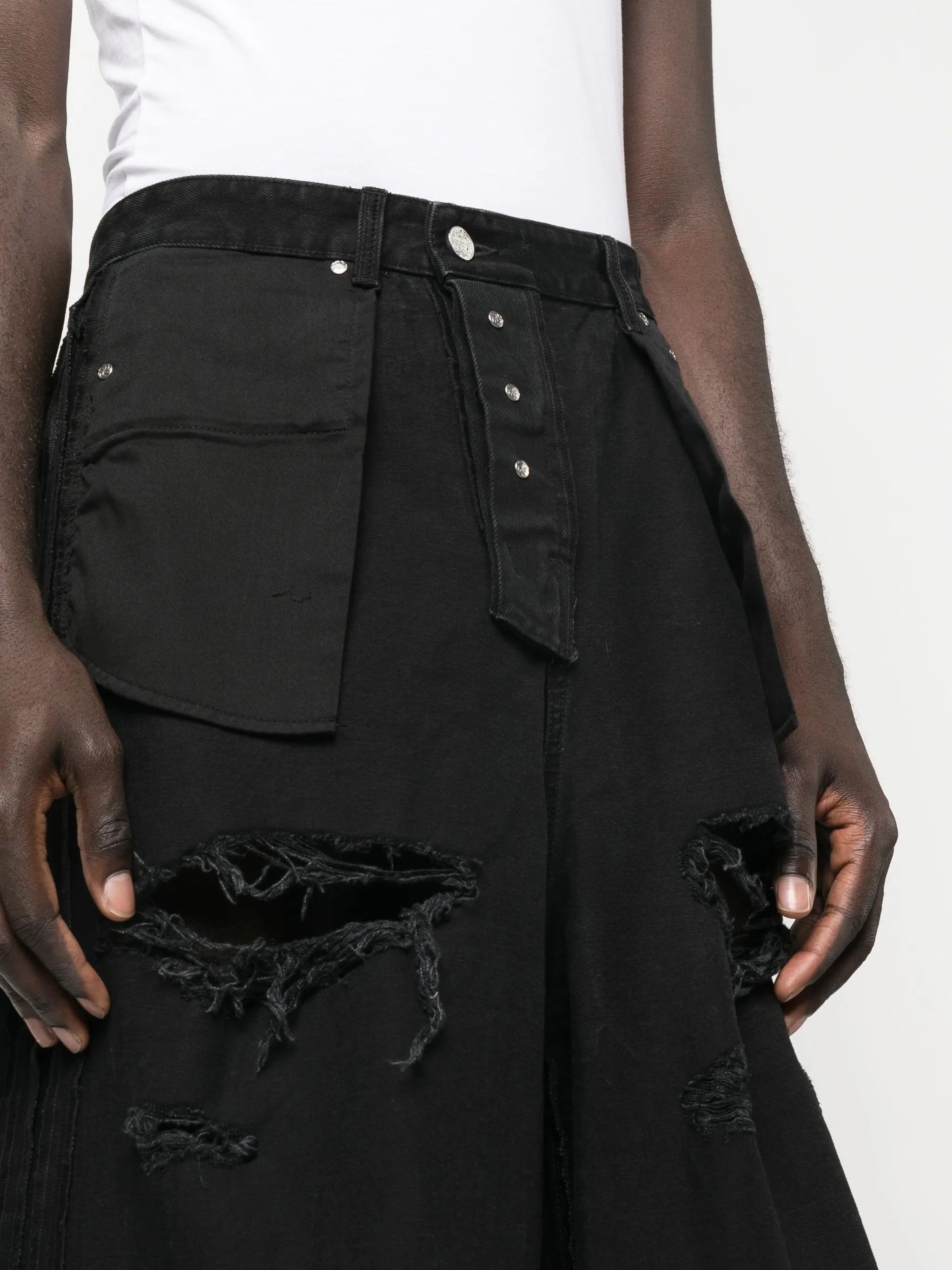 distressed-effect wide-leg jeans