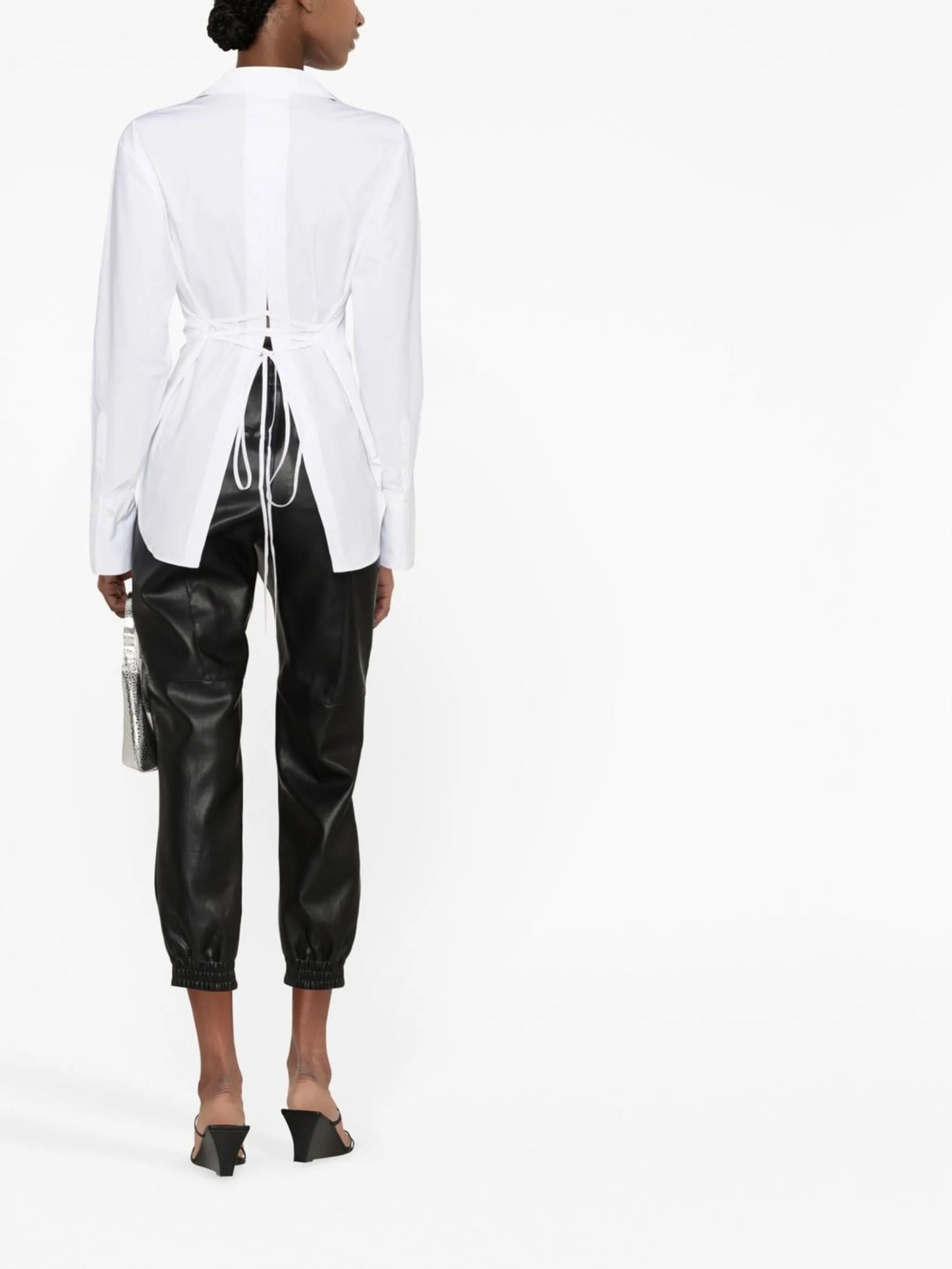 adjusted-waist shirt