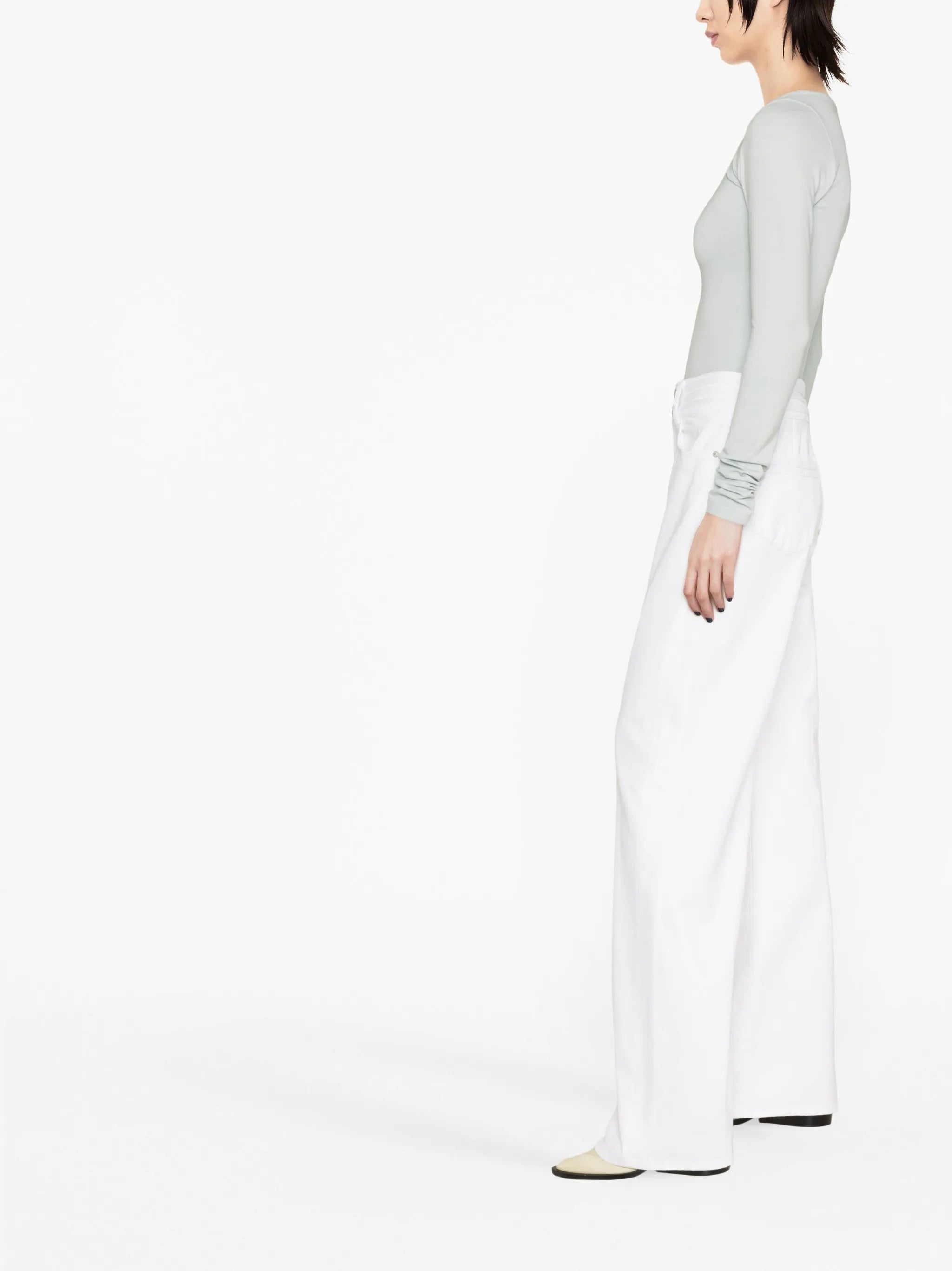 wide-leg jeans