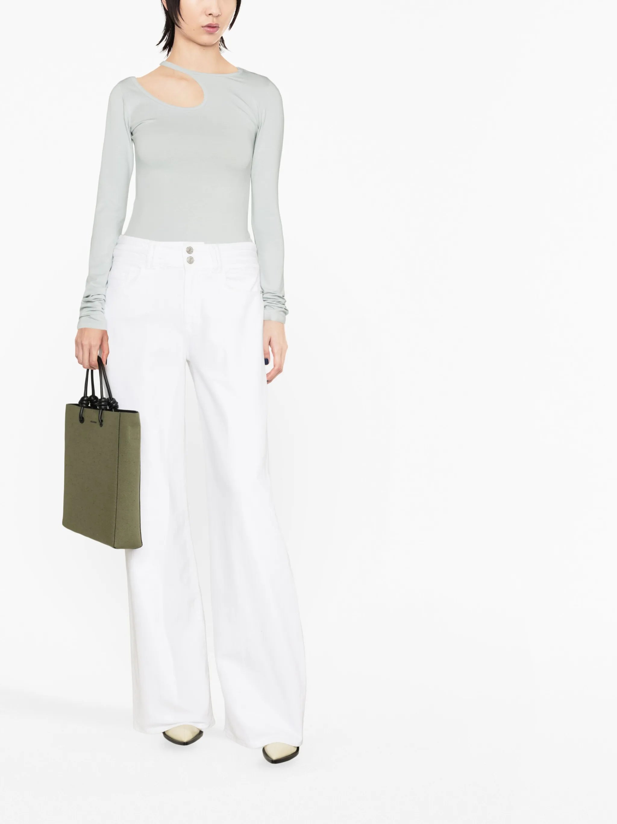 wide-leg jeans